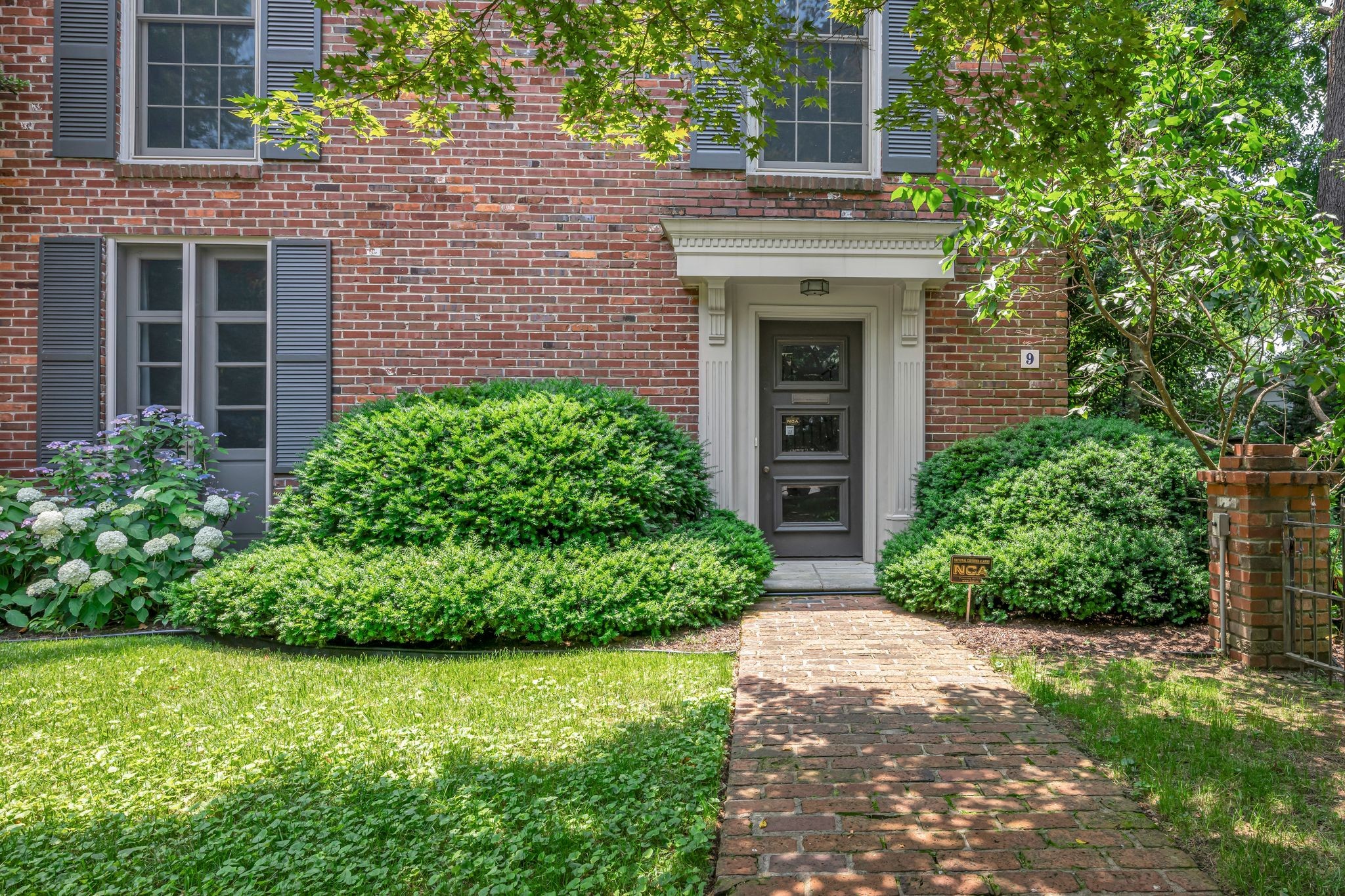 9 Peach Blossom Sq