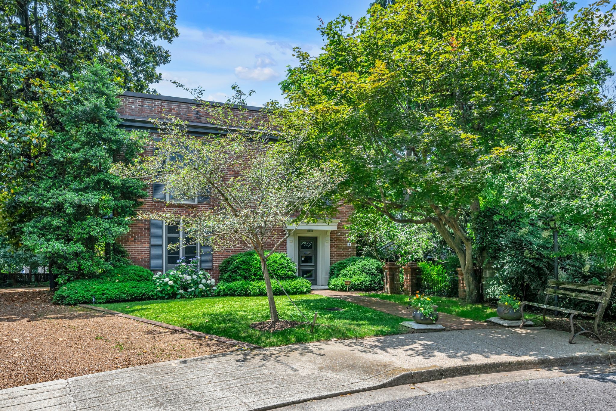 9 Peach Blossom Sq