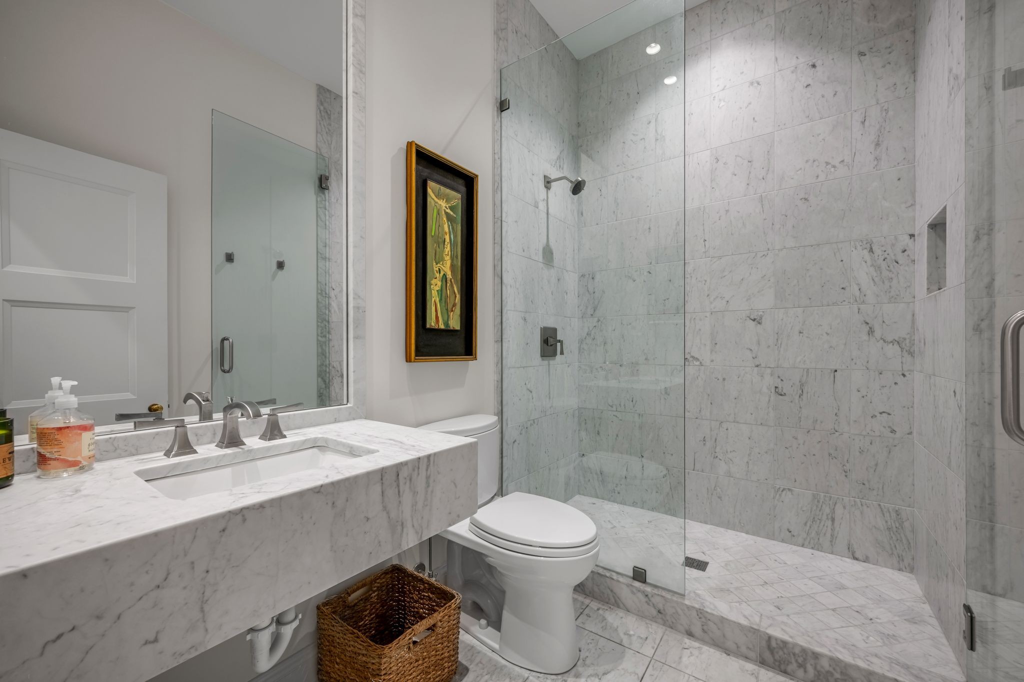 9 Peach Blossom Sq