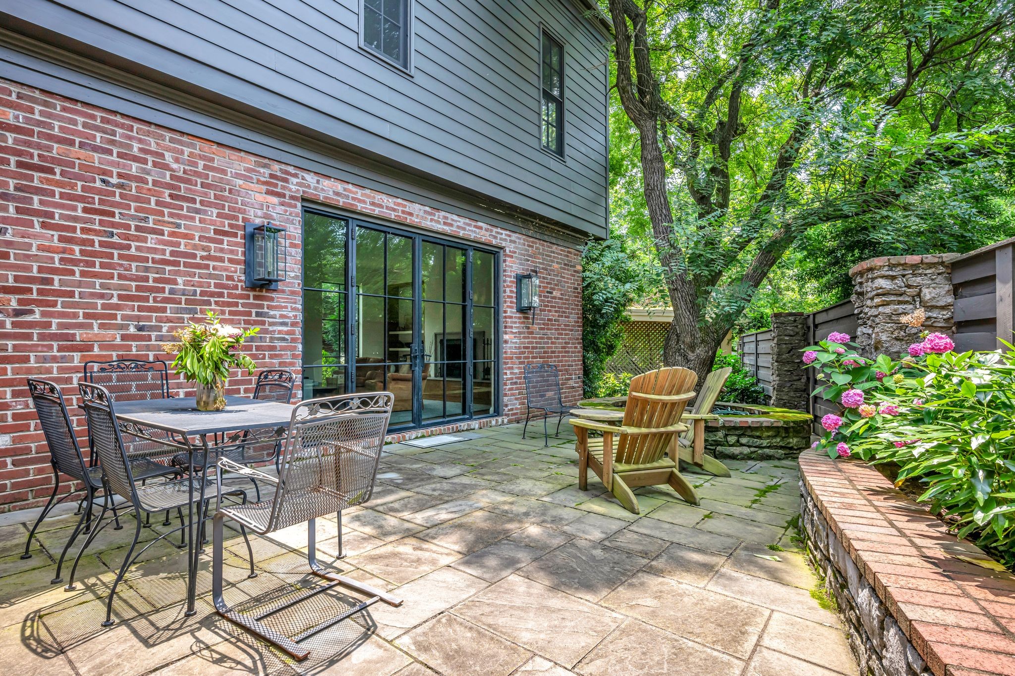 9 Peach Blossom Sq