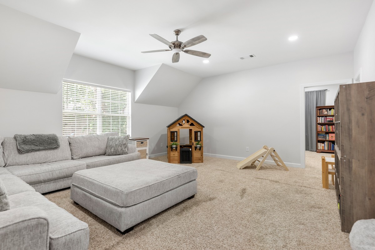 1038 Sierra Gorda Dr