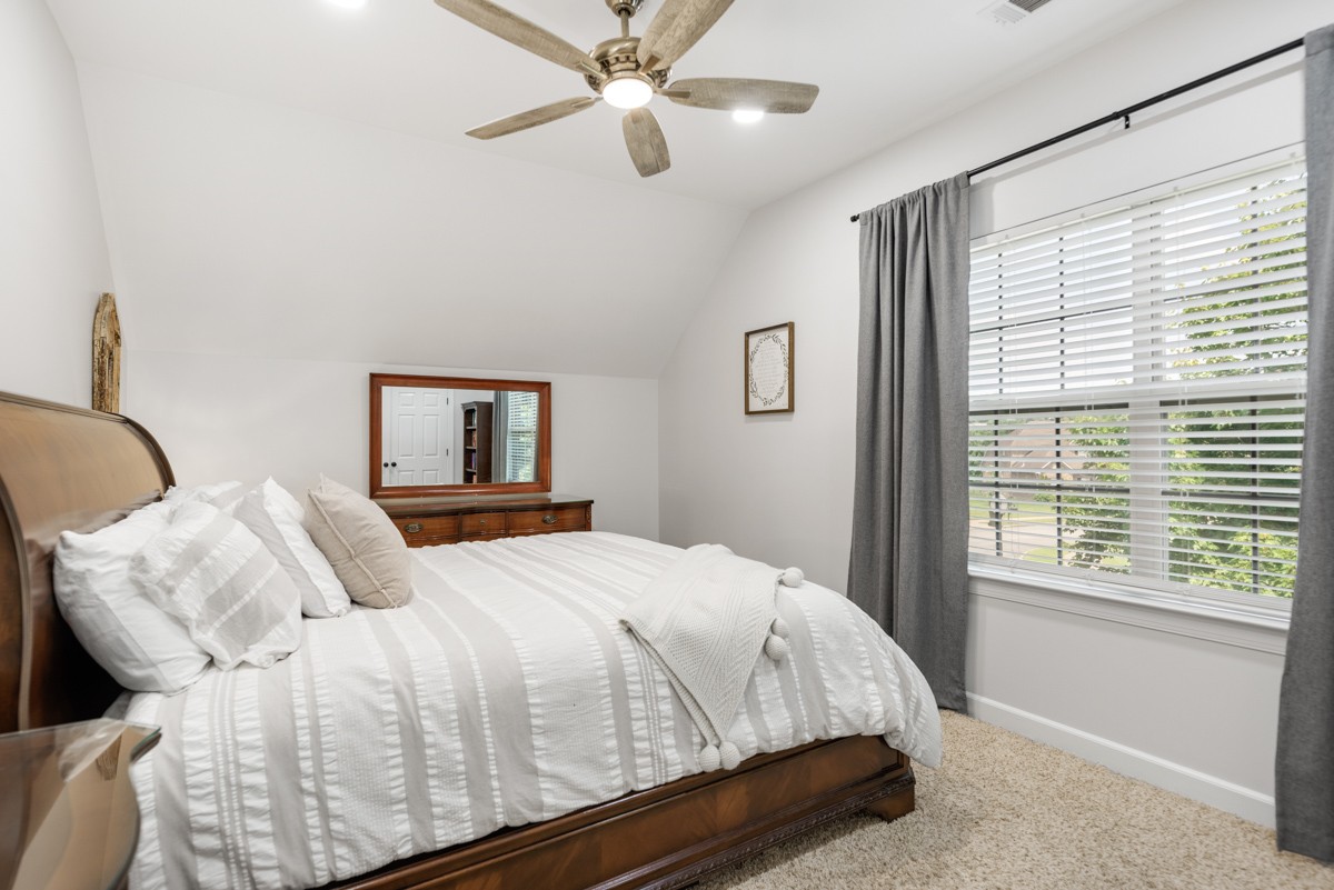 1038 Sierra Gorda Dr