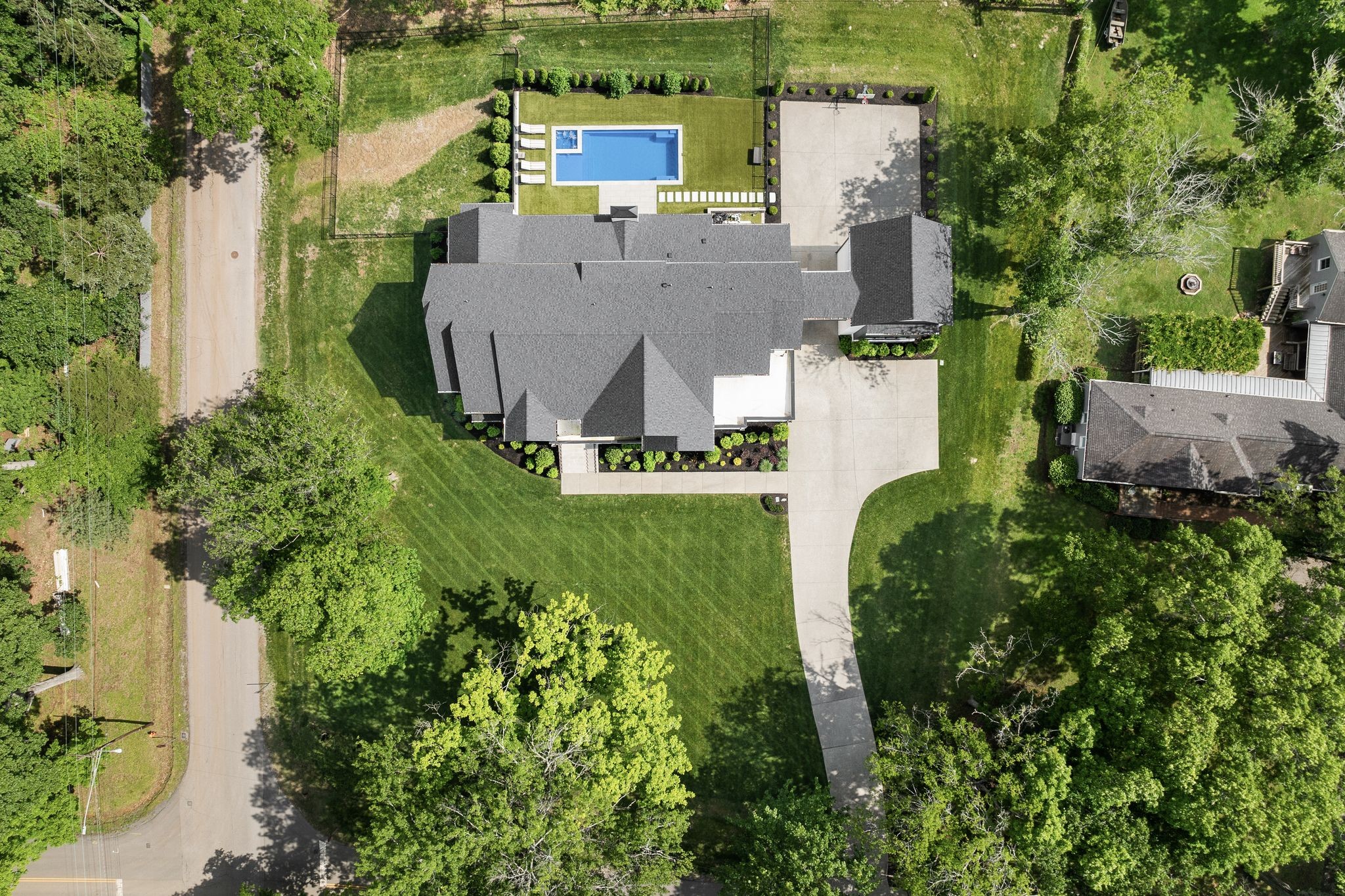 6201 Bresslyn Rd