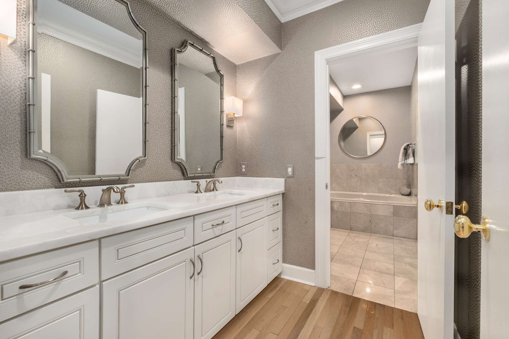 3737 West End Ave Unit: 201
