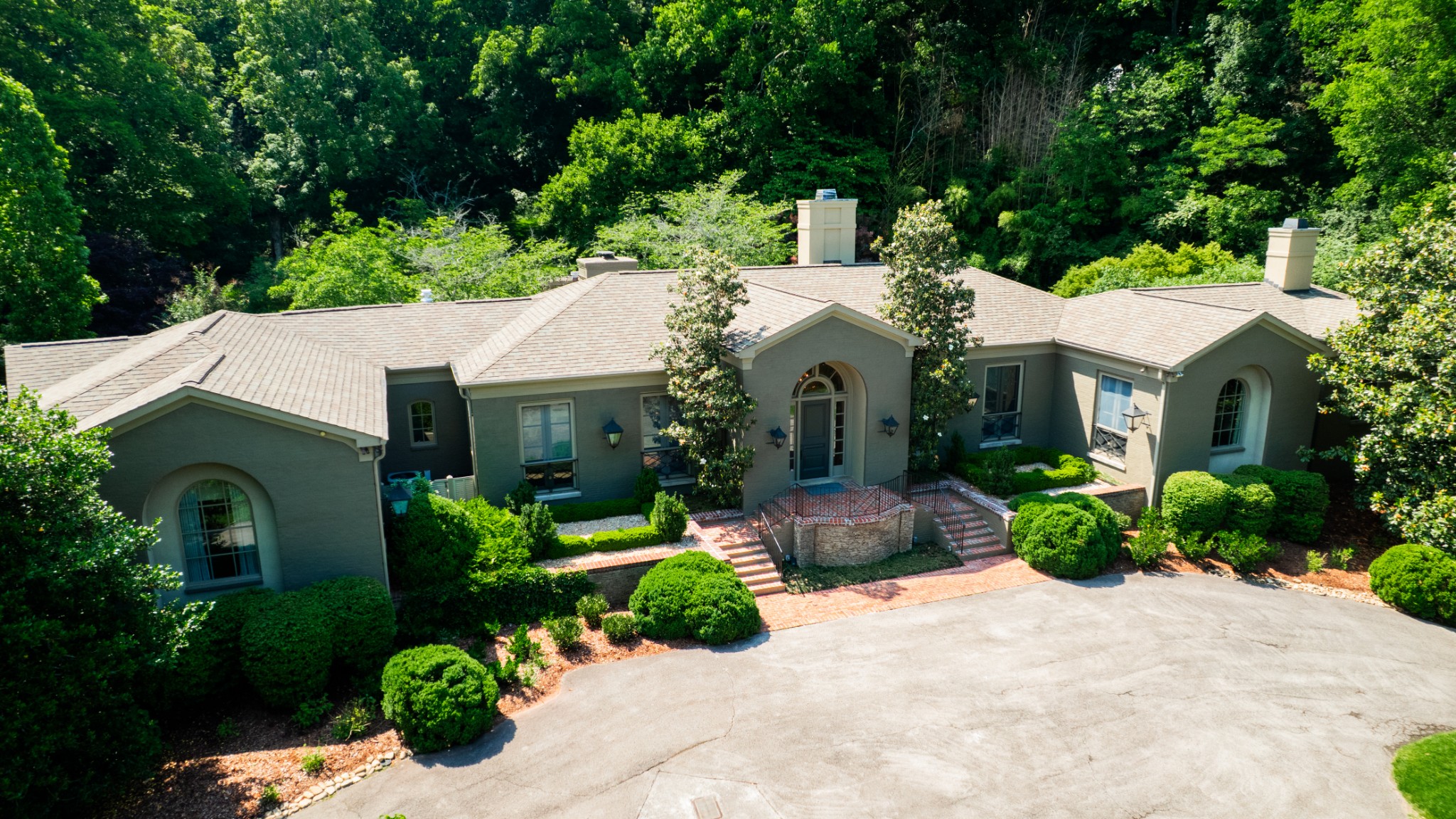 4345 Chickering Ln