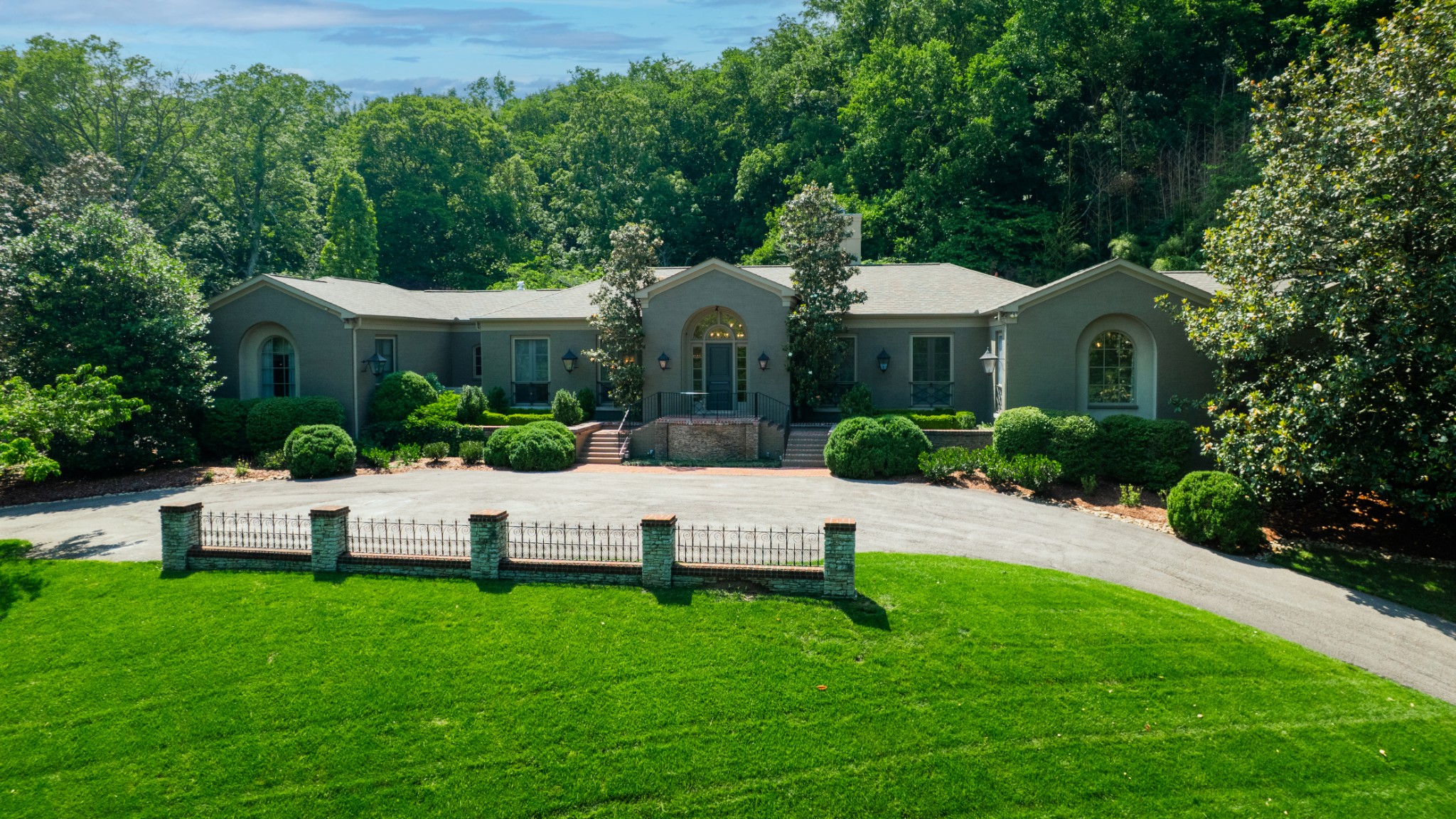 4345 Chickering Ln