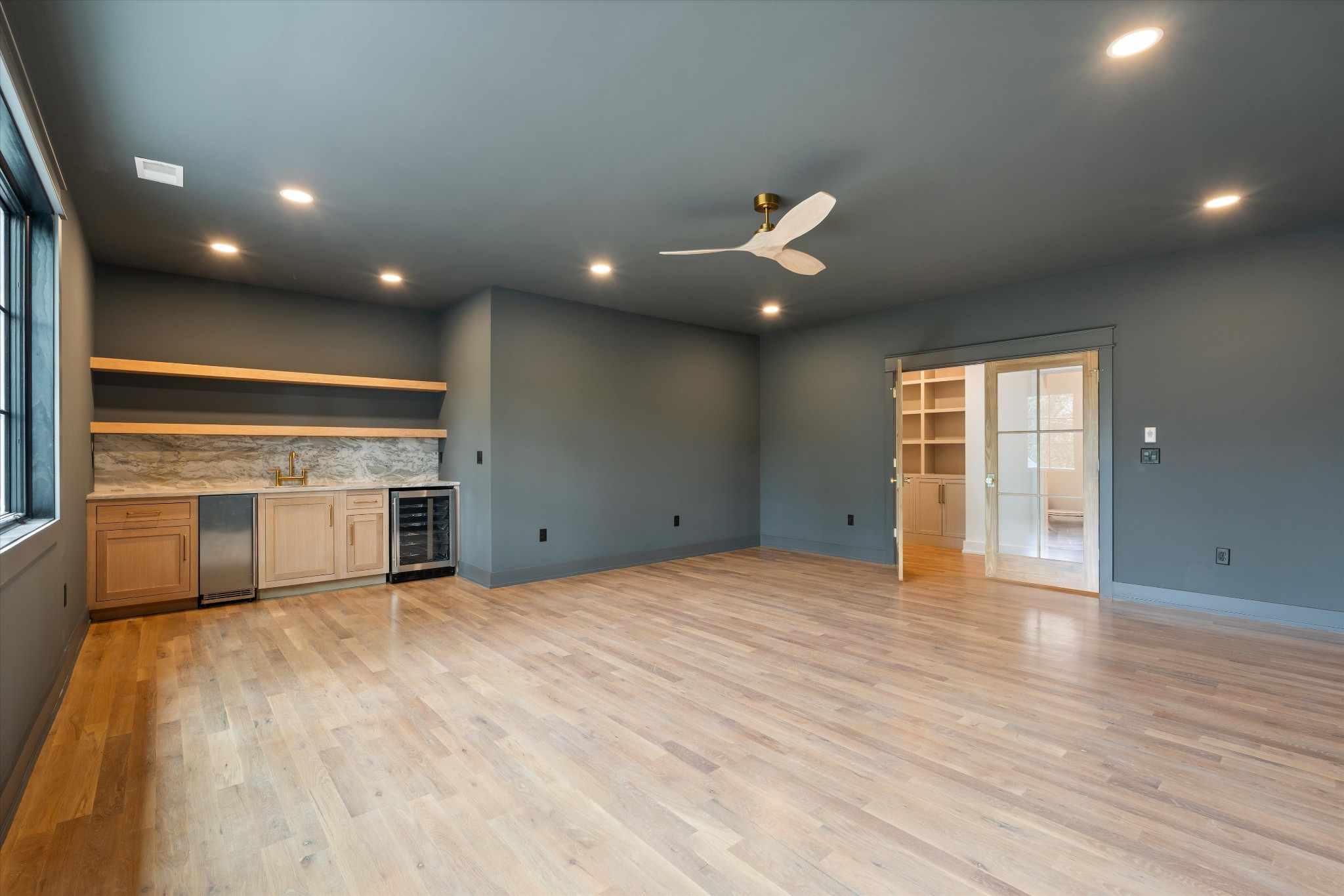 921 Marengo Ln