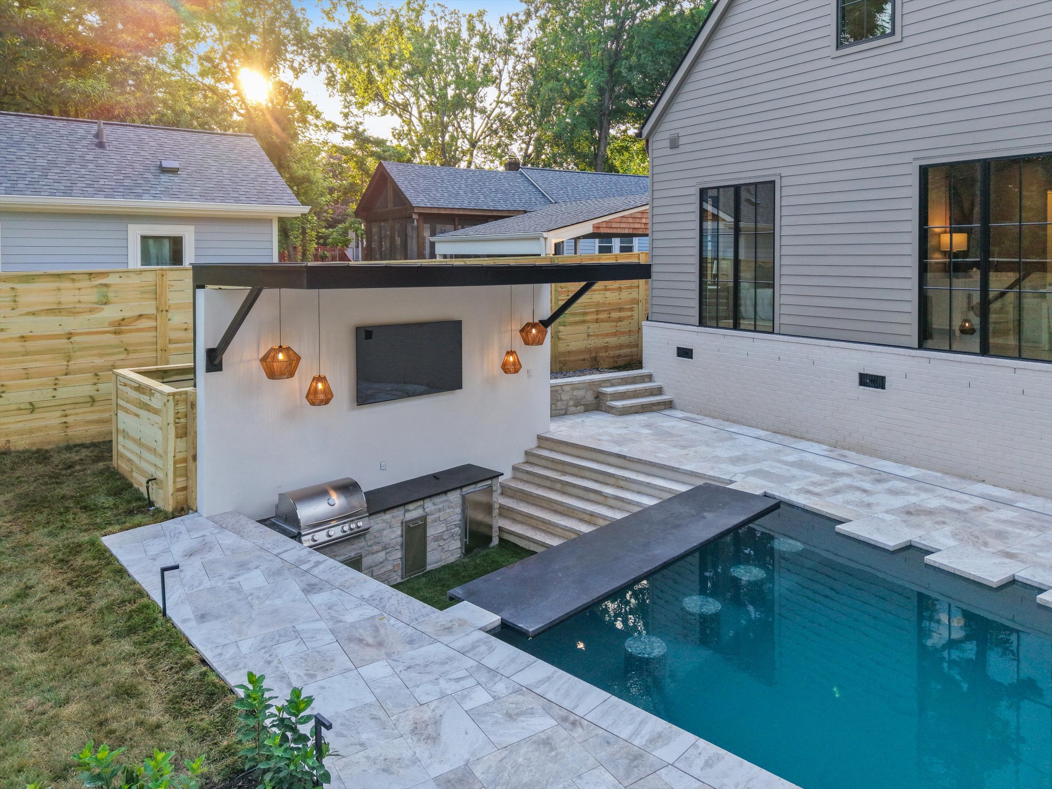 921 Marengo Ln