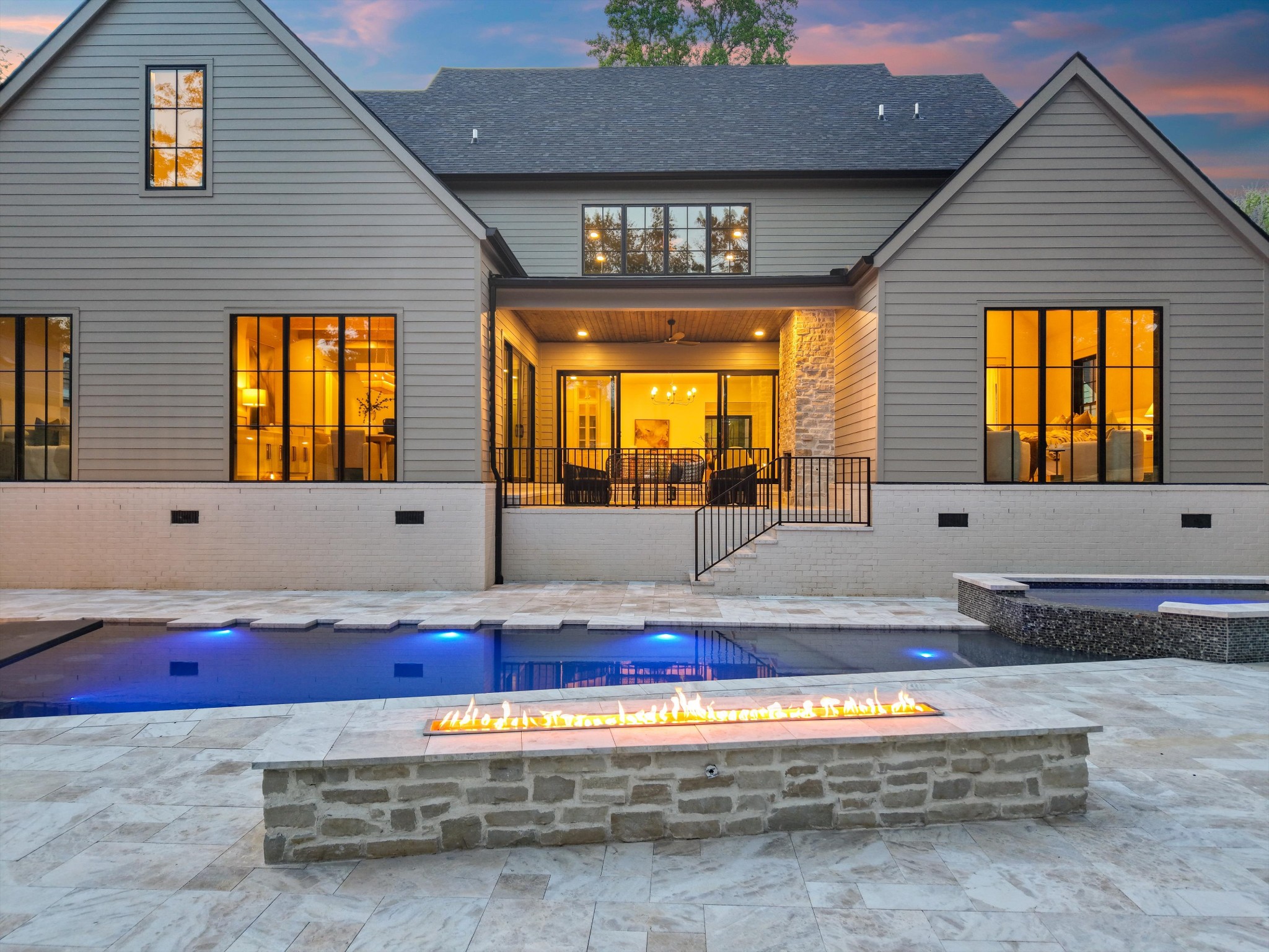 921 Marengo Ln