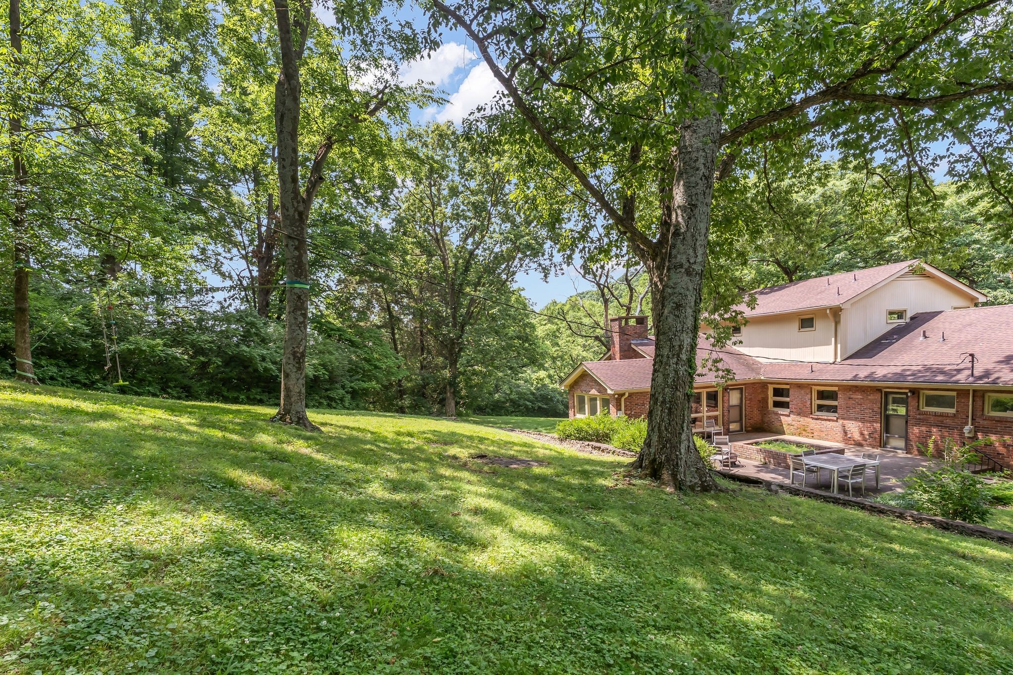 208 Vaughns Gap Rd