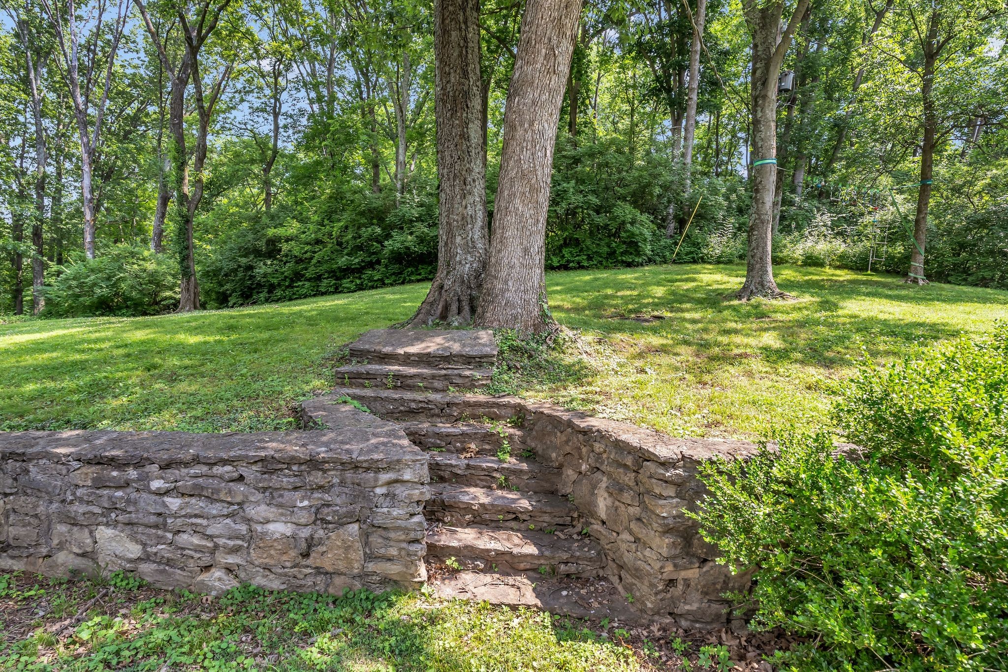 208 Vaughns Gap Rd
