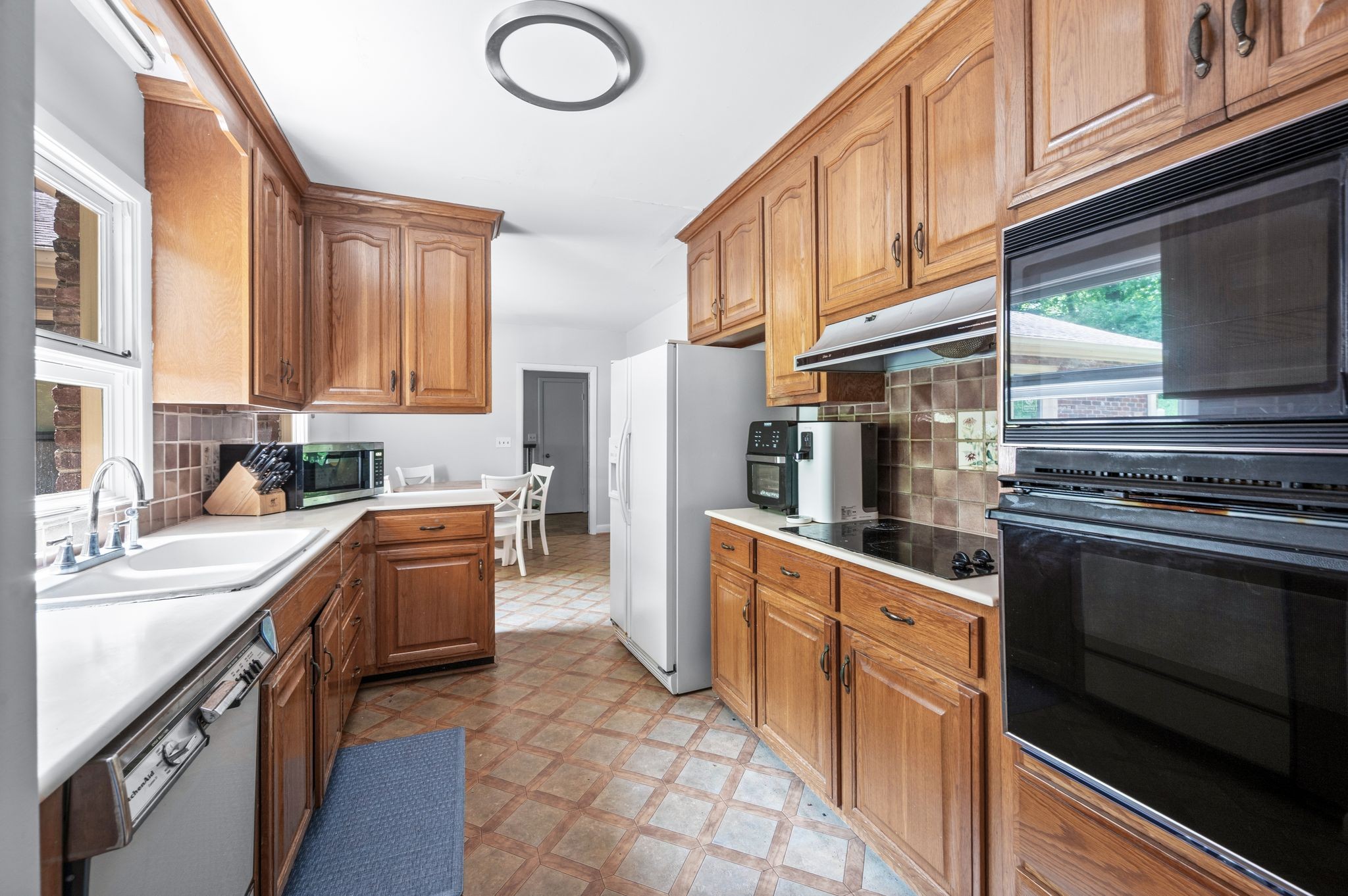 208 Vaughns Gap Rd