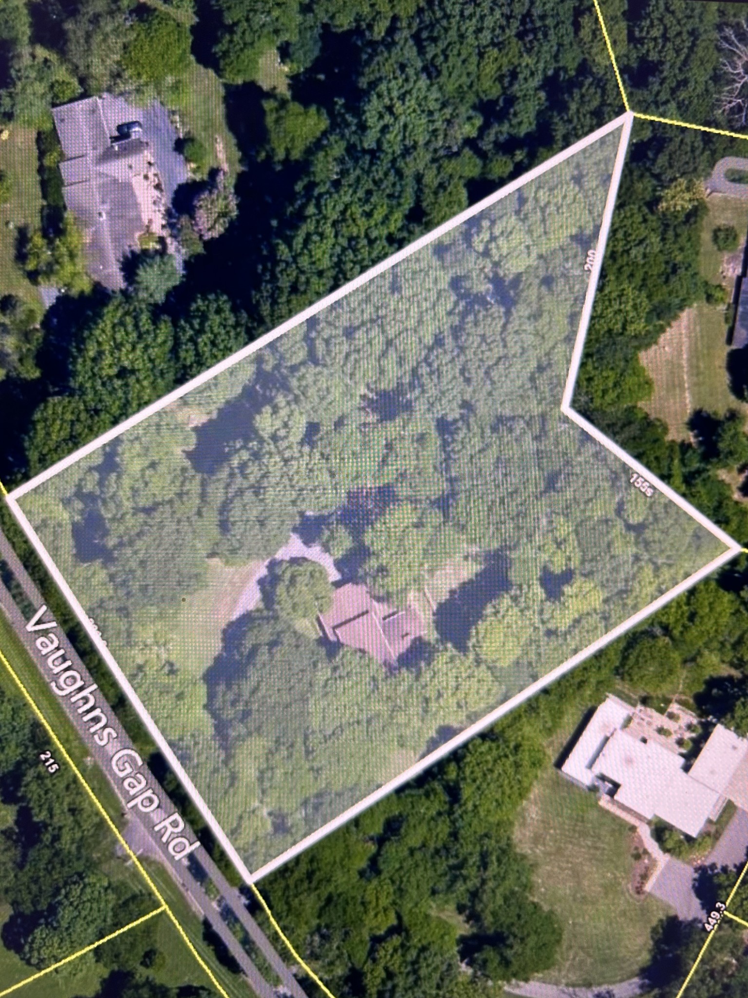 208 Vaughns Gap Rd