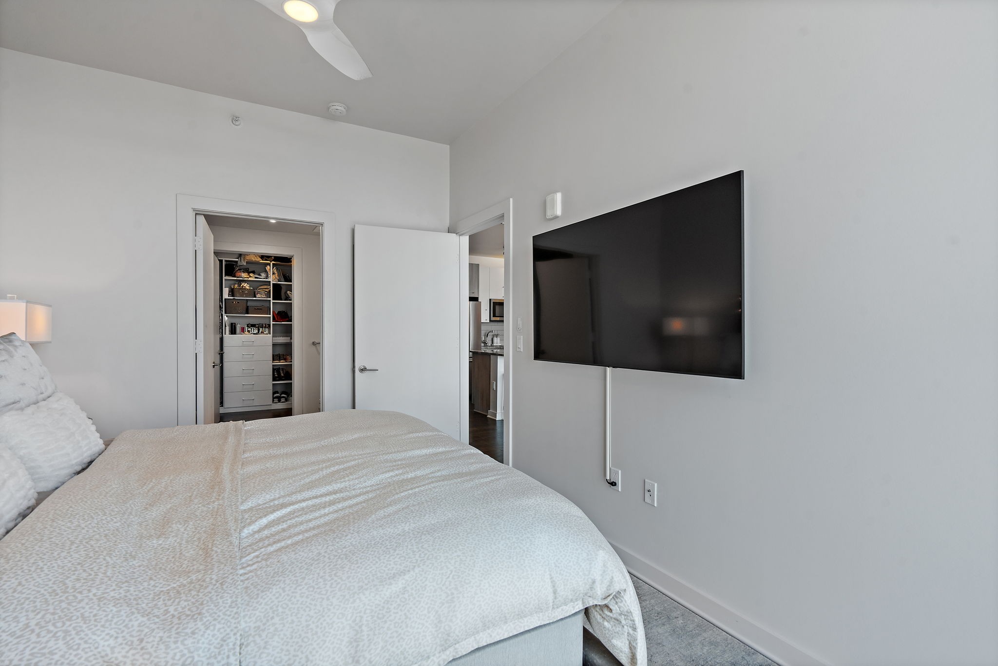 515 Church St Unit: 3408