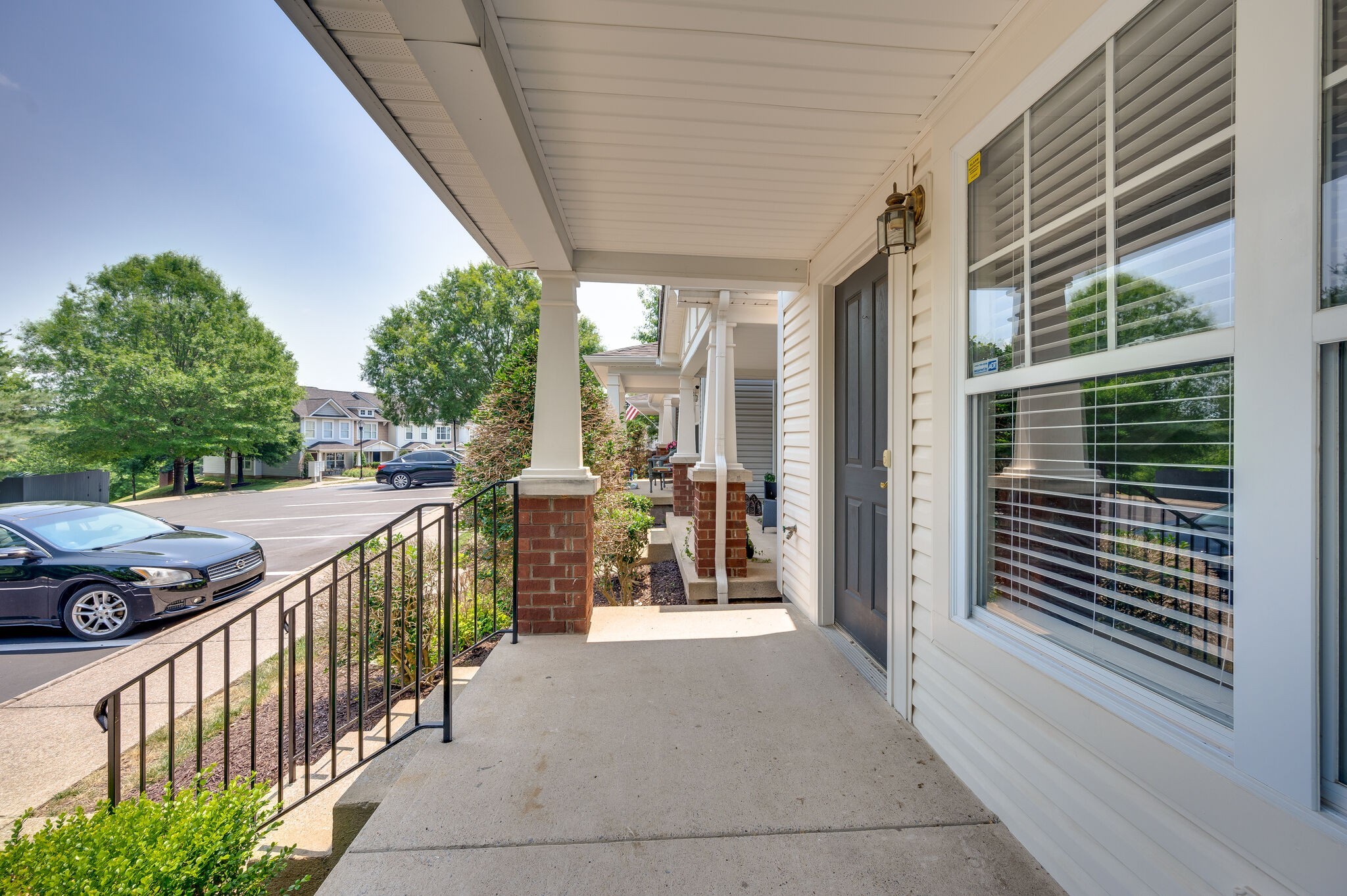 209 Shadow Glen Dr