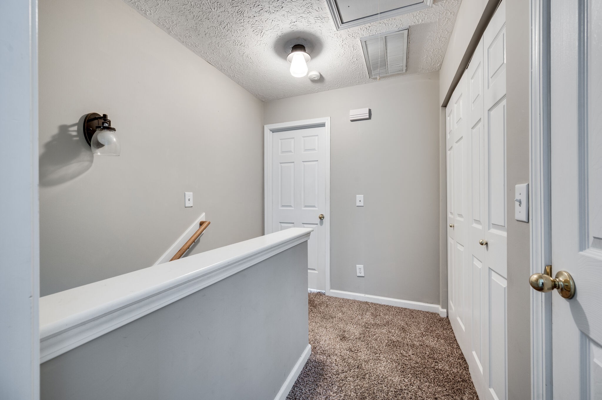 209 Shadow Glen Dr