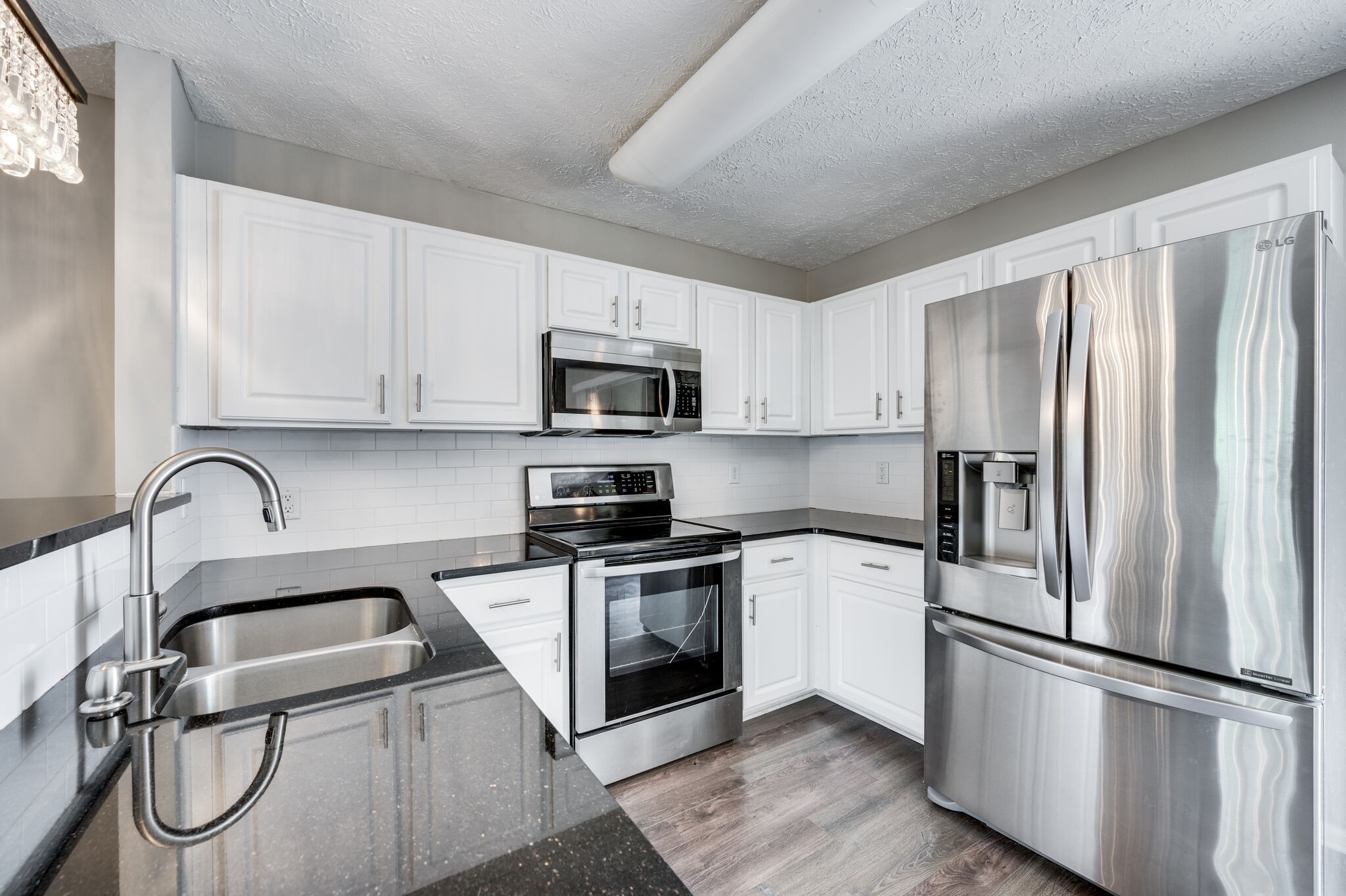209 Shadow Glen Dr