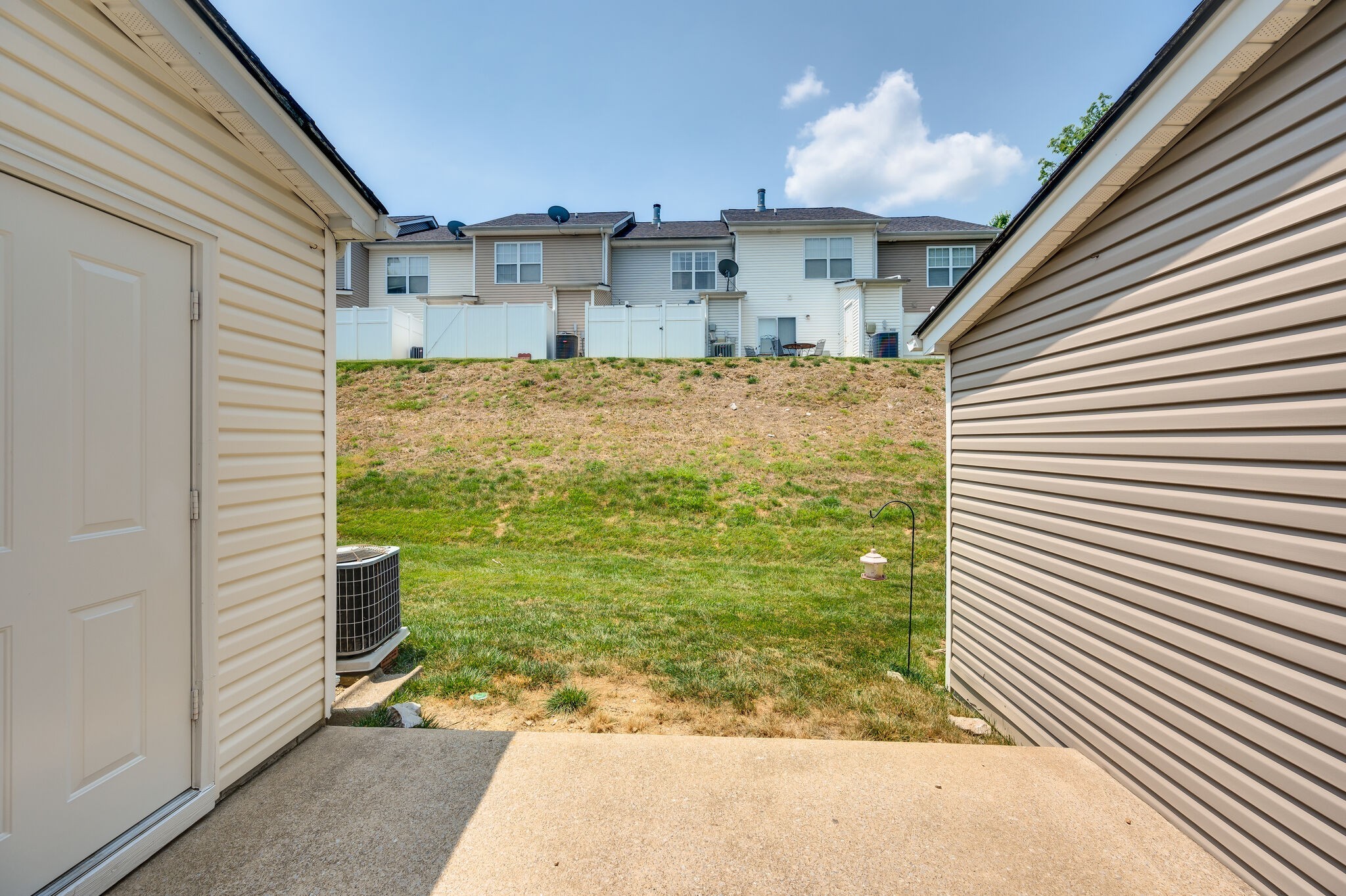 209 Shadow Glen Dr
