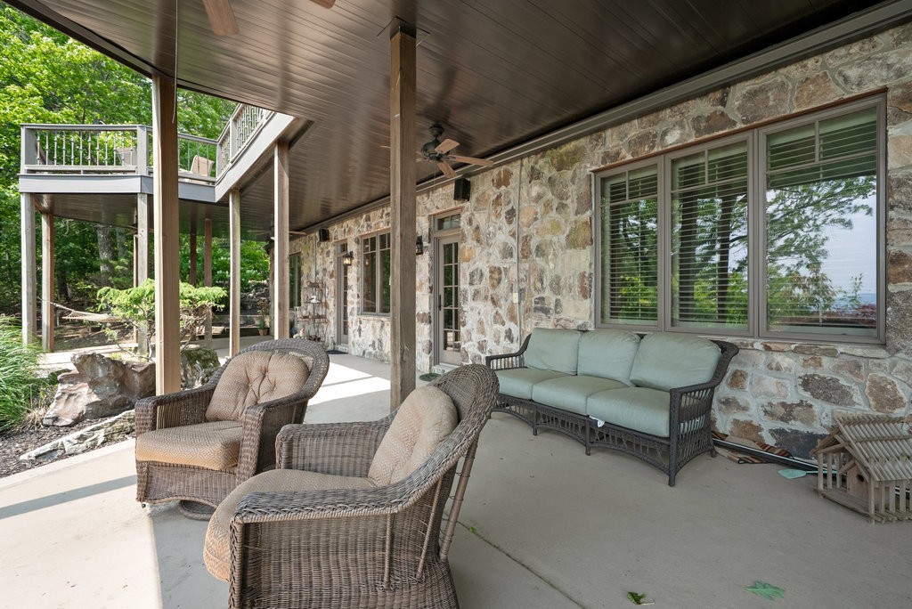 1900 Timberwood Trce