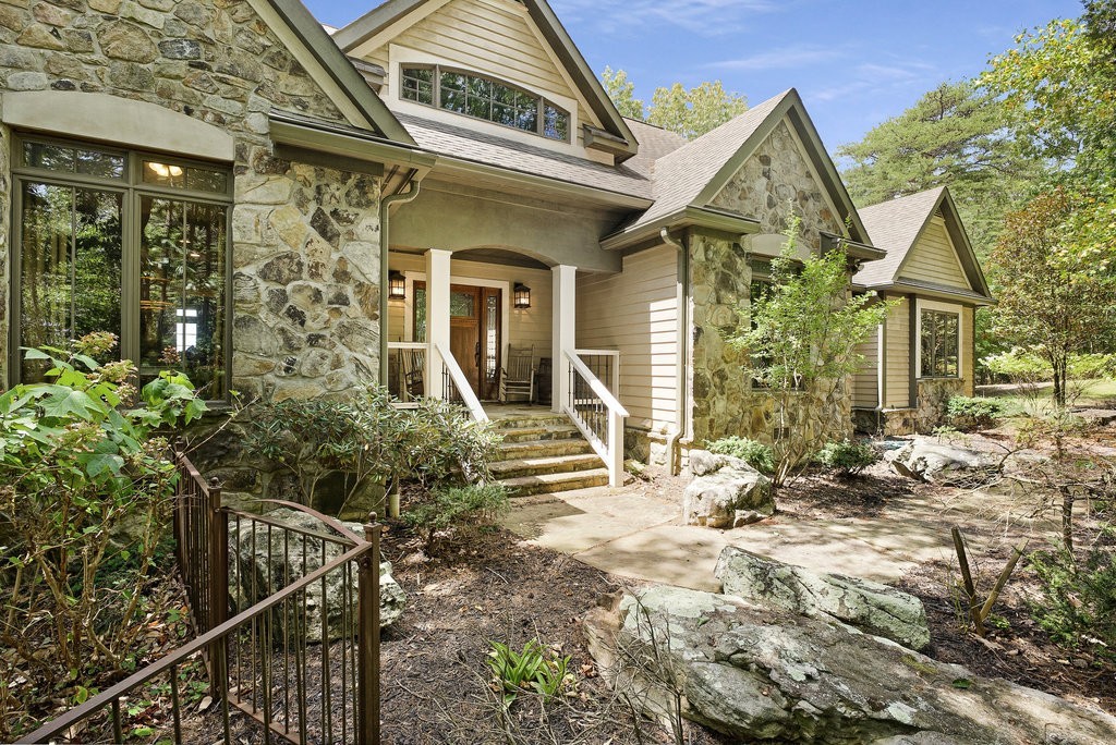 1900 Timberwood Trce