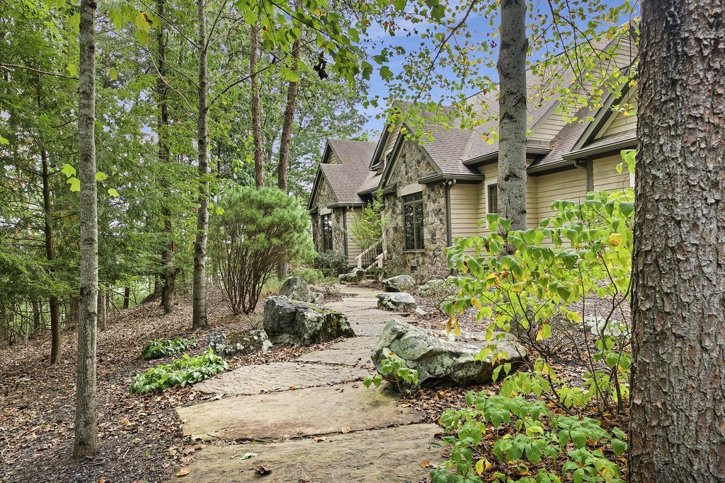 1900 Timberwood Trce