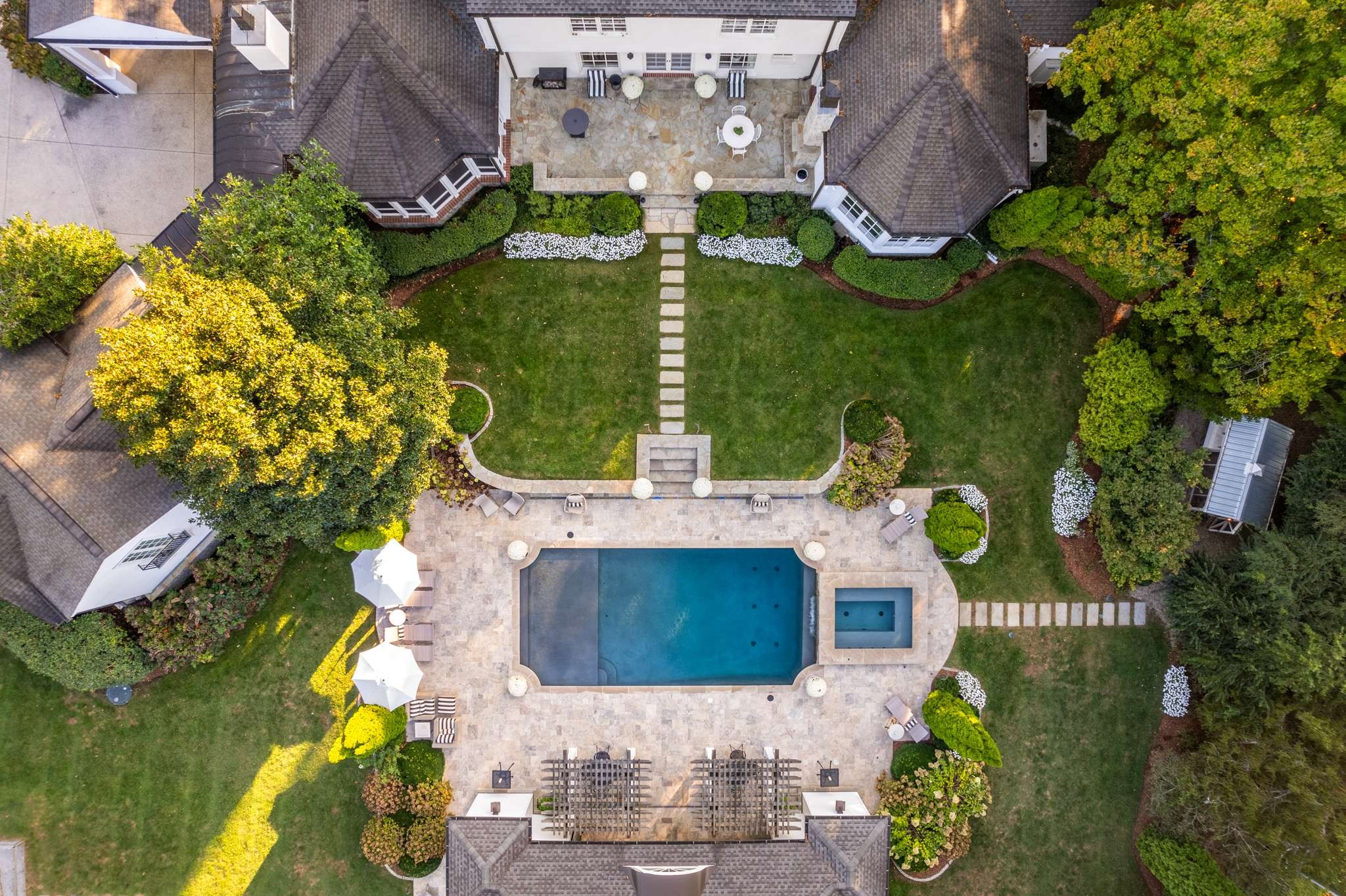 404 W Brookfield Ave