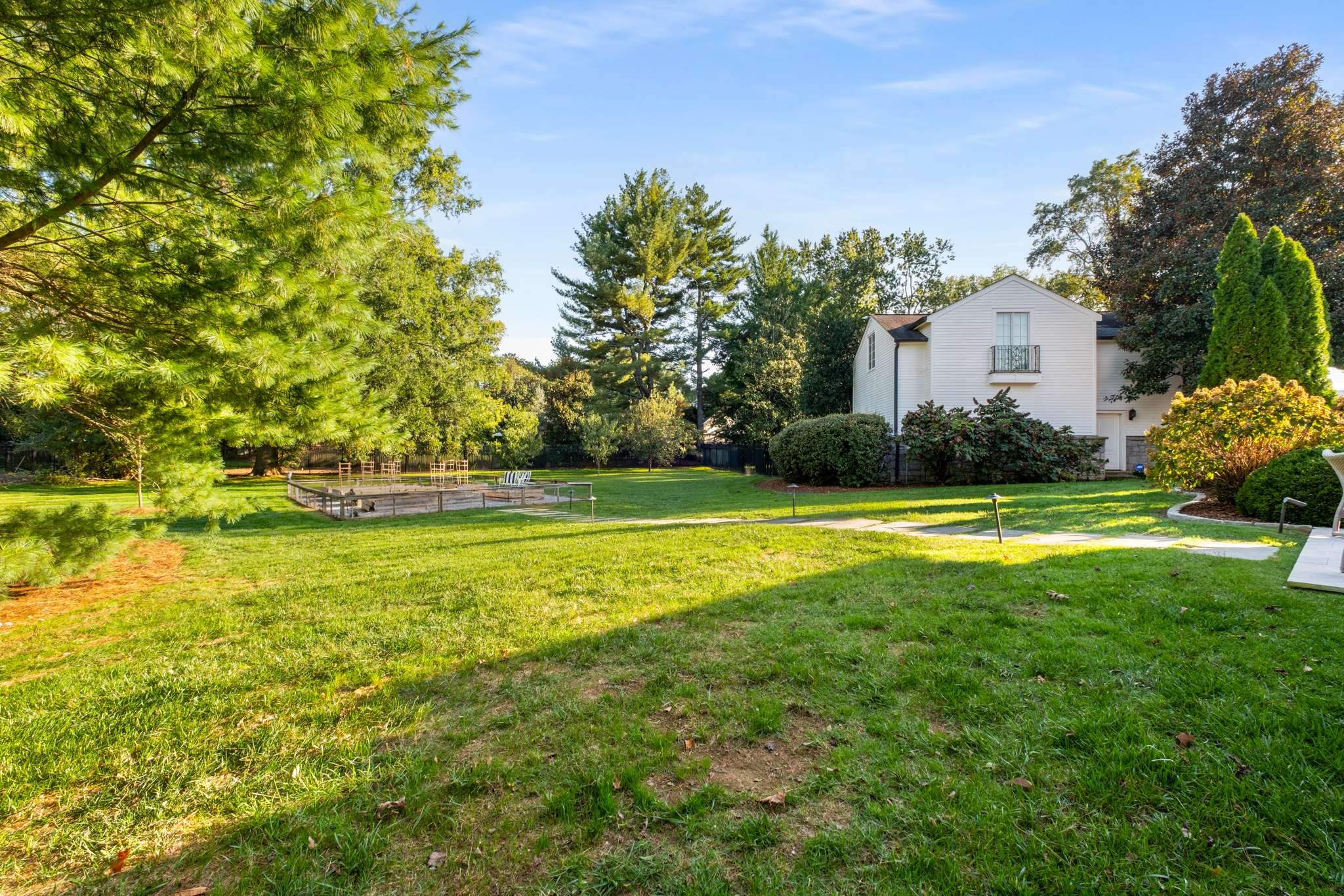 404 W Brookfield Ave