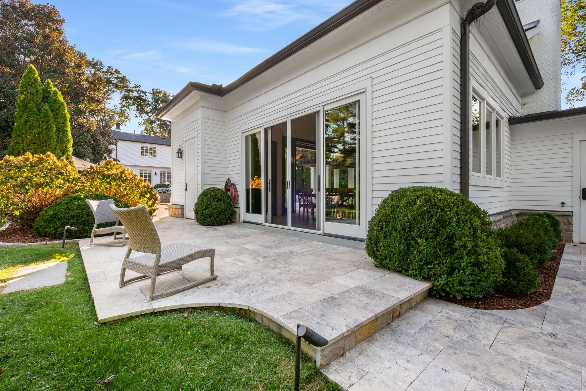 404 W Brookfield Ave