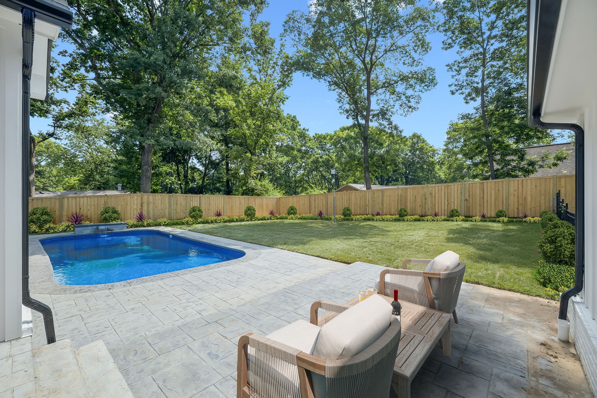 1220 Shiloh Dr