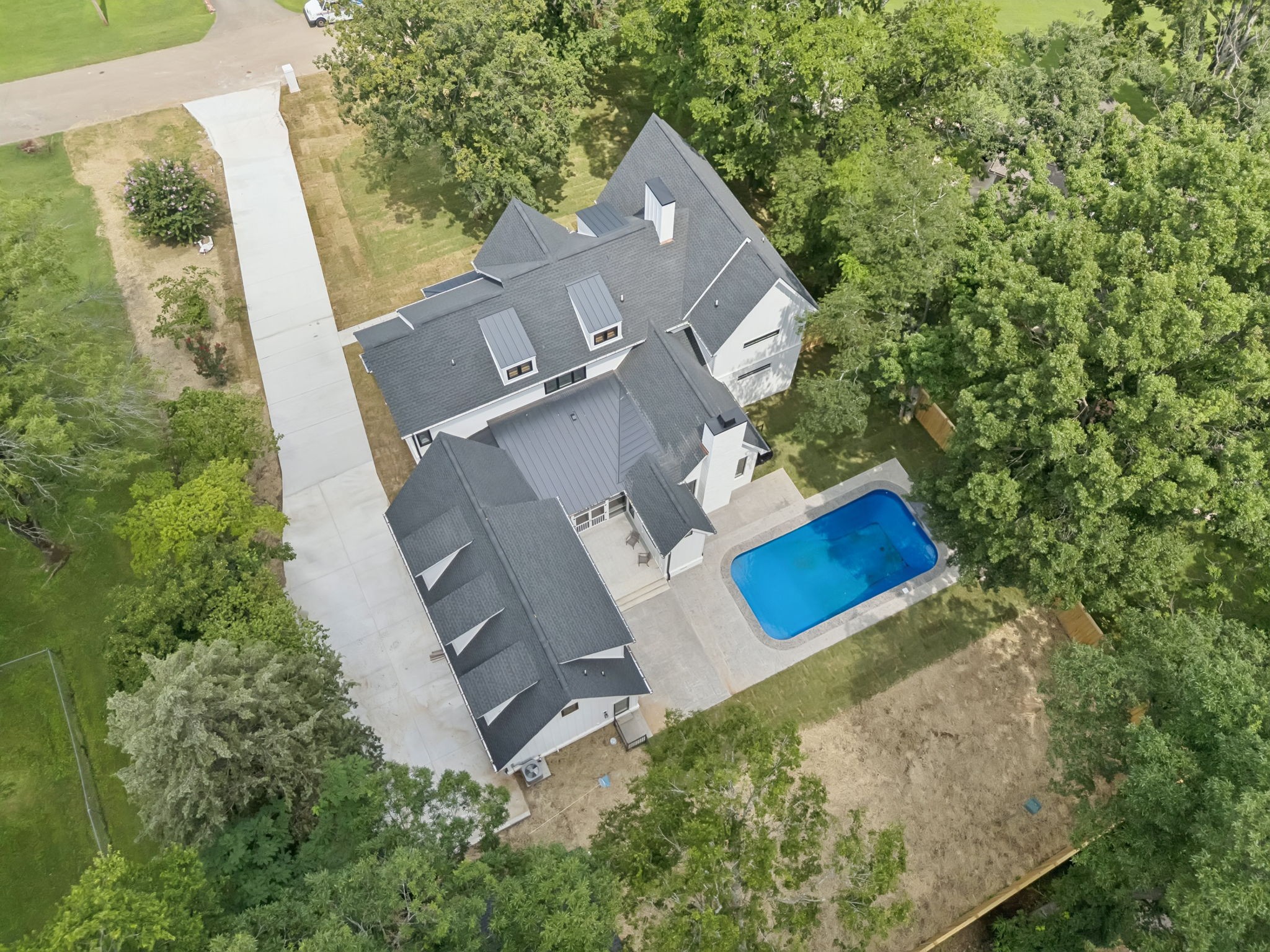 1220 Shiloh Dr