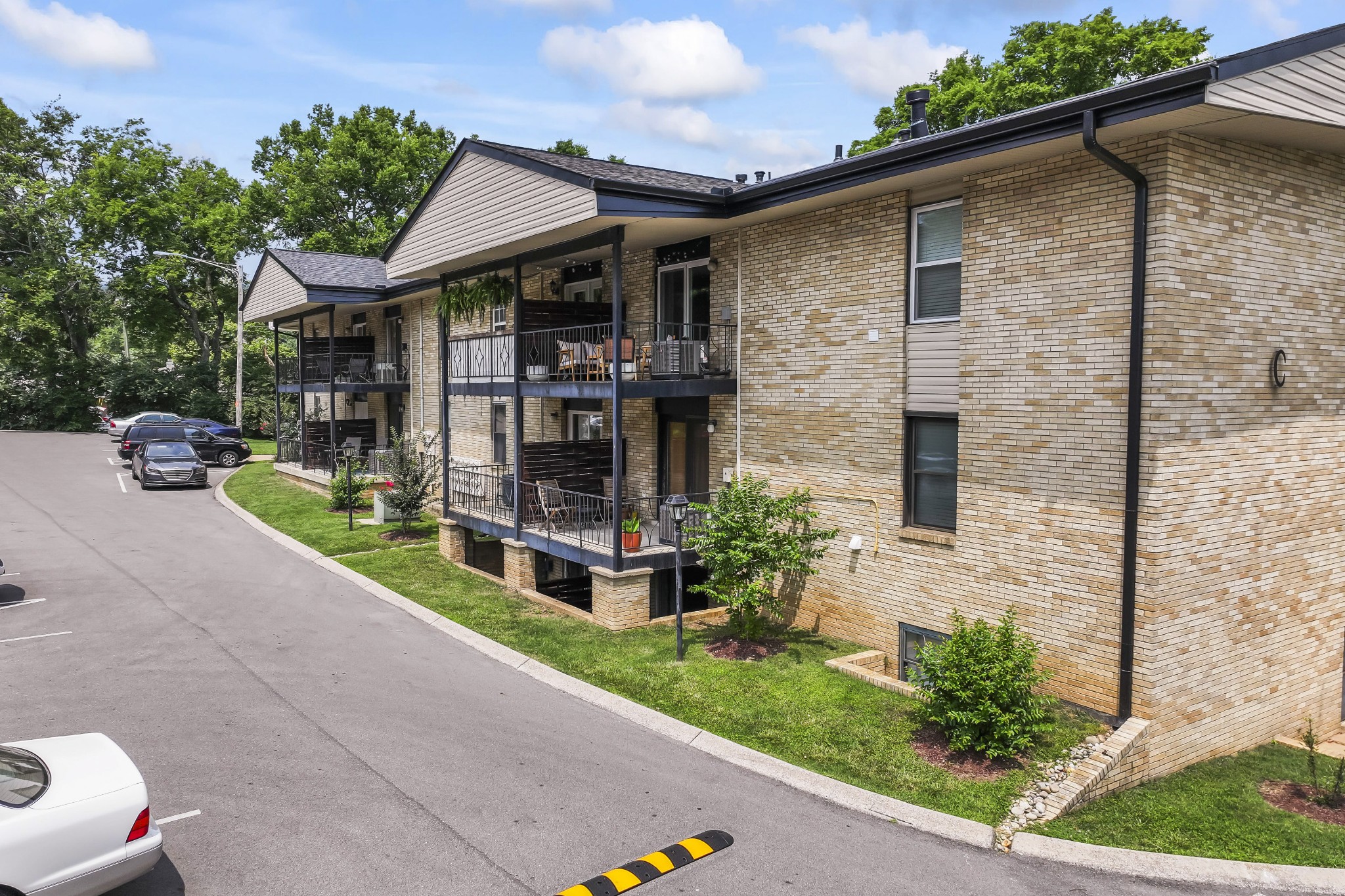 4425 Westlawn Dr Unit: C306