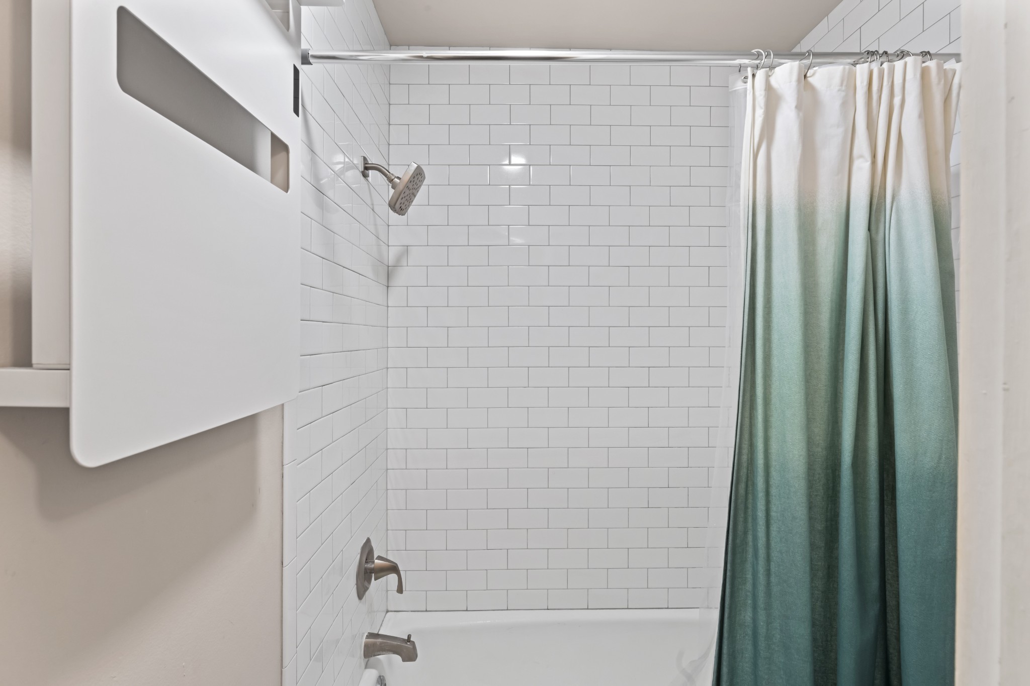 4425 Westlawn Dr Unit: C306