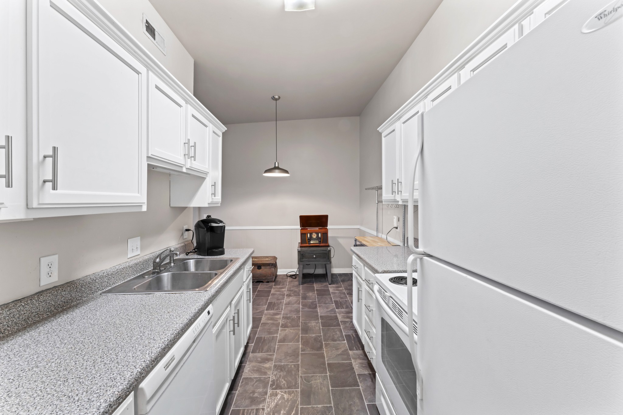 4425 Westlawn Dr Unit: C306