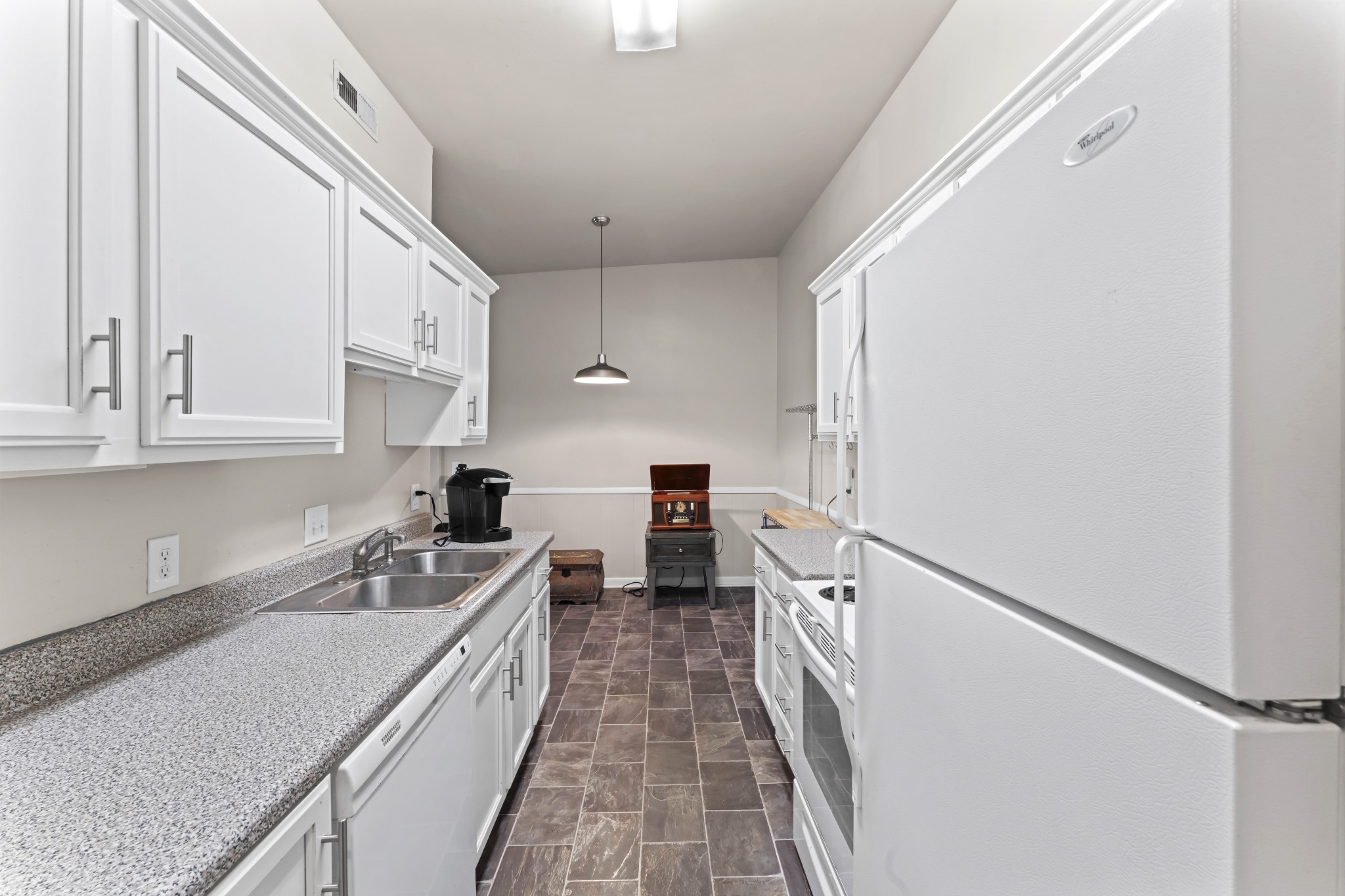 4425 Westlawn Dr Unit: C306