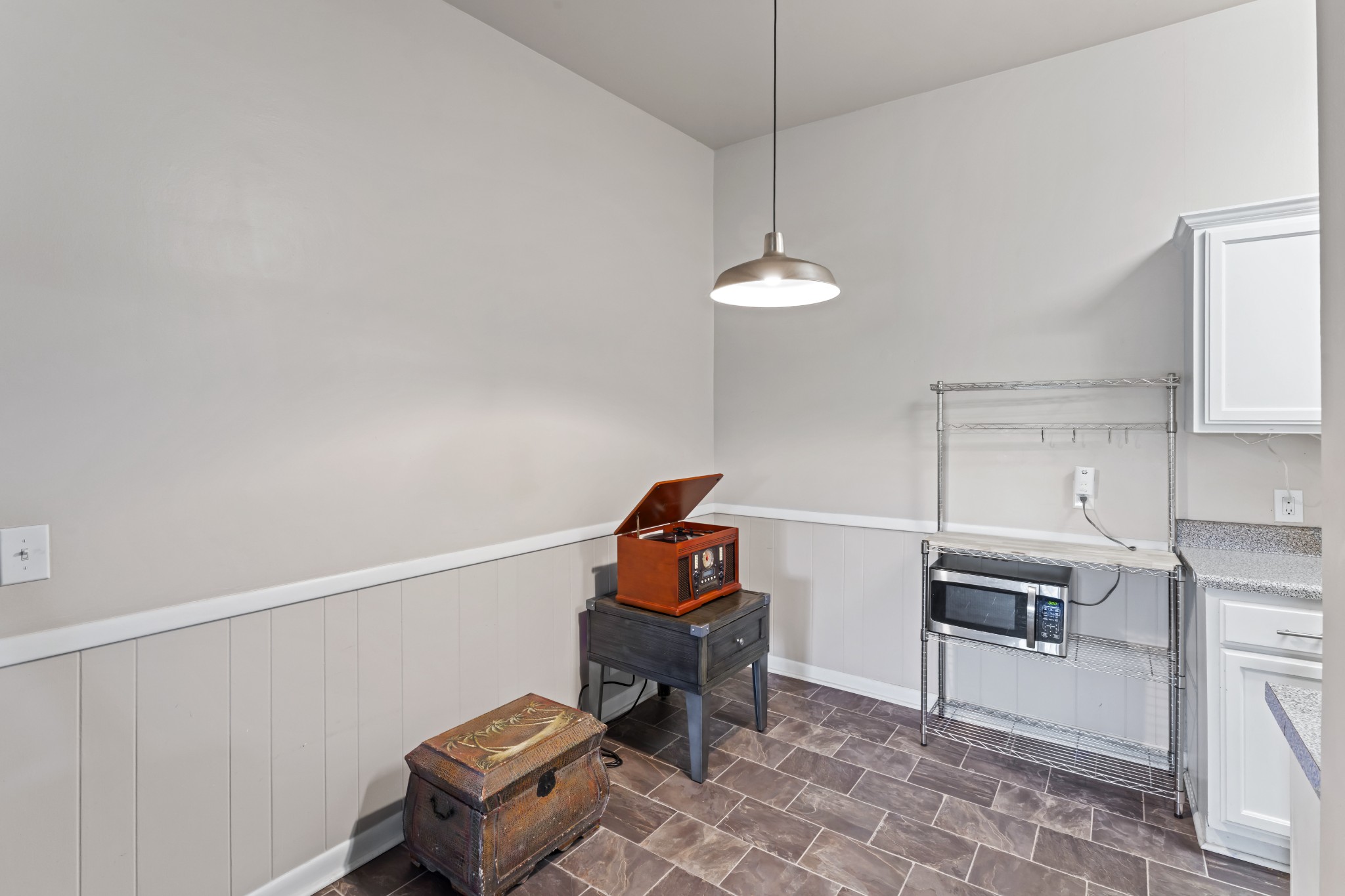 4425 Westlawn Dr Unit: C306