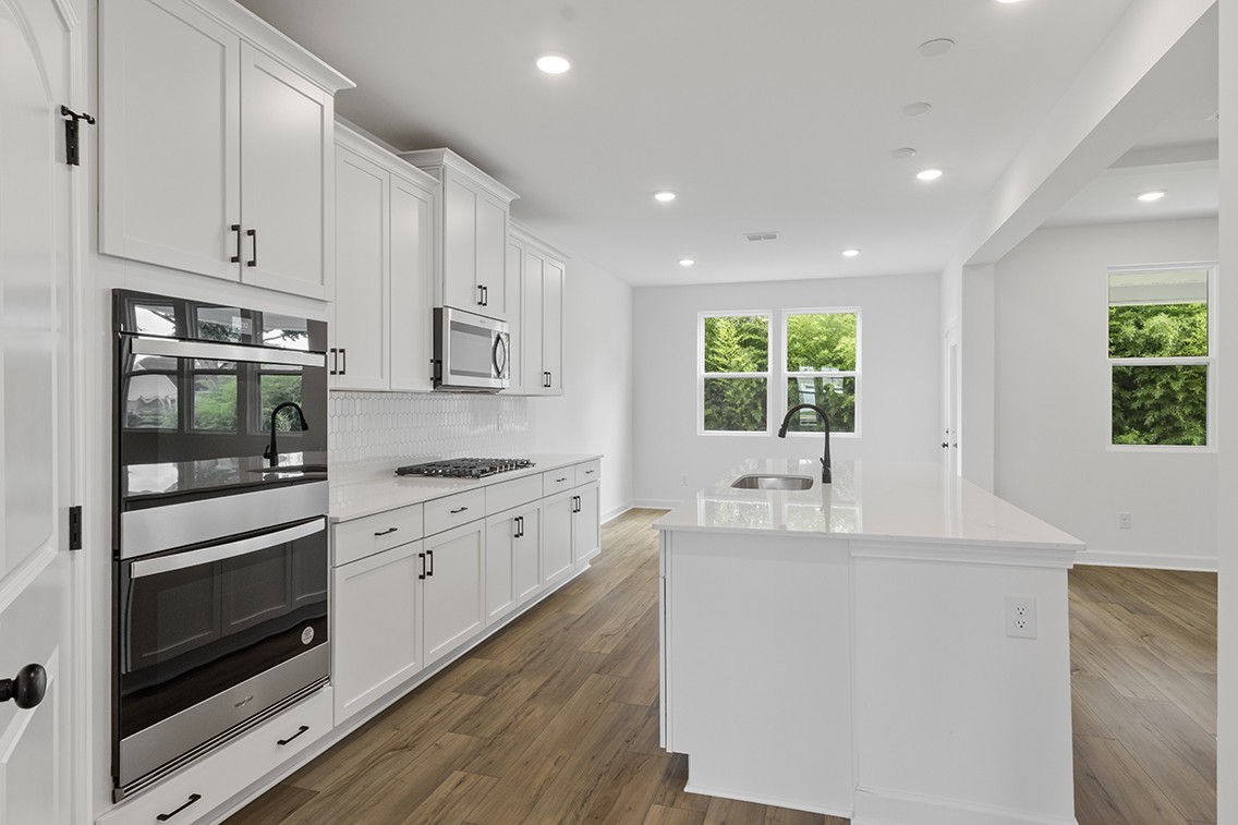 1607 Burlwood Court