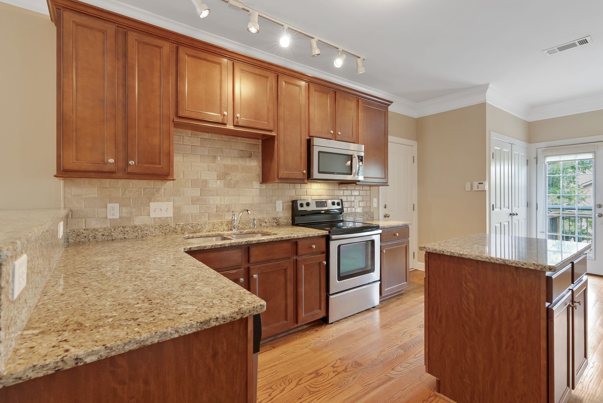 8433 Danbrook Dr