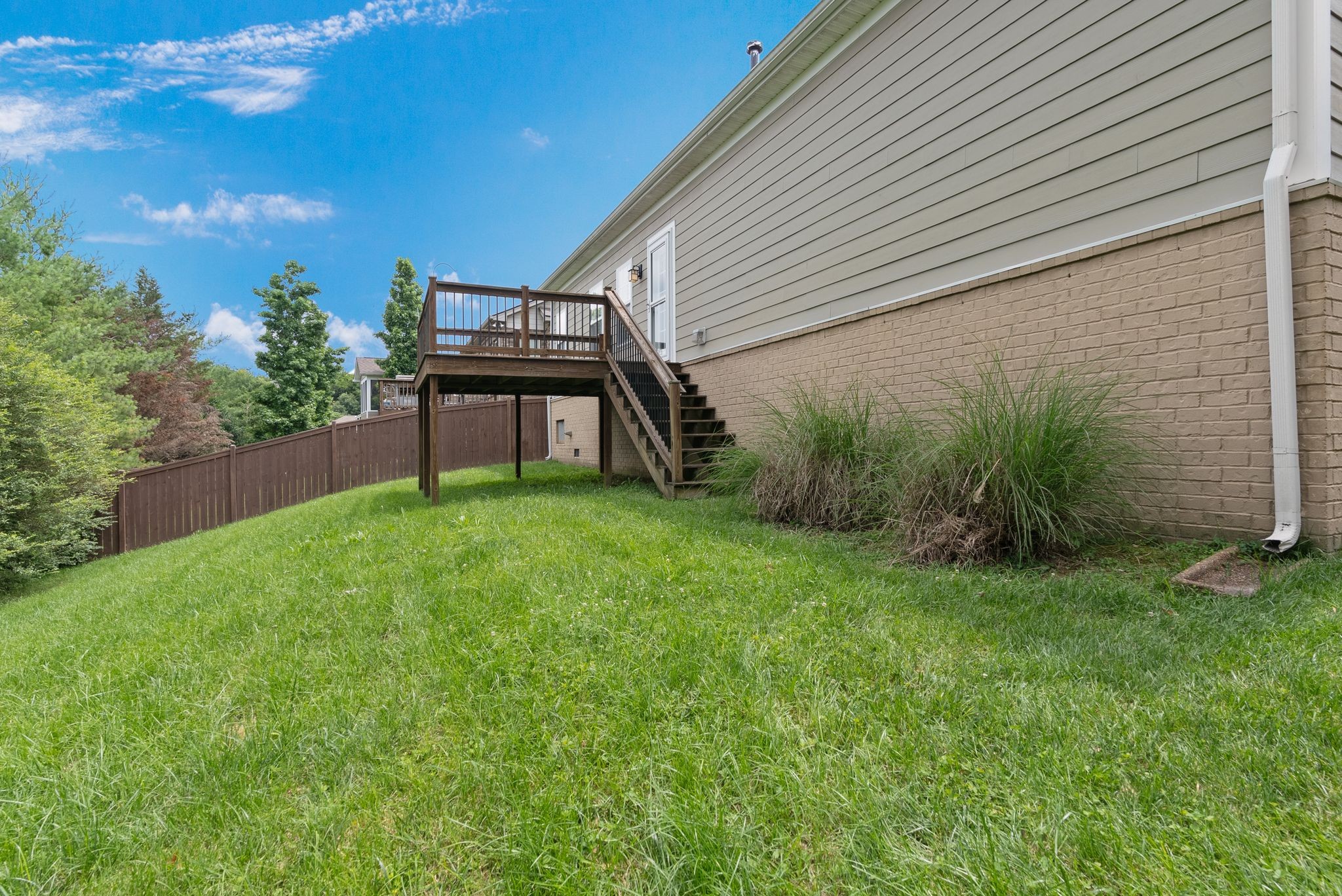 8433 Danbrook Dr