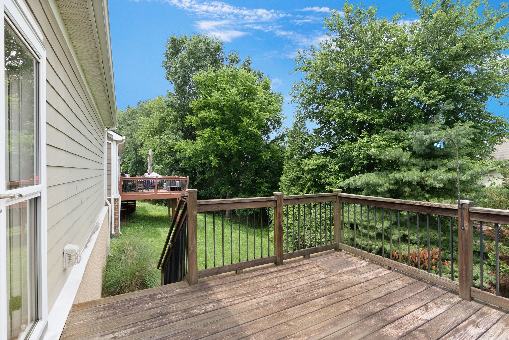 8433 Danbrook Dr