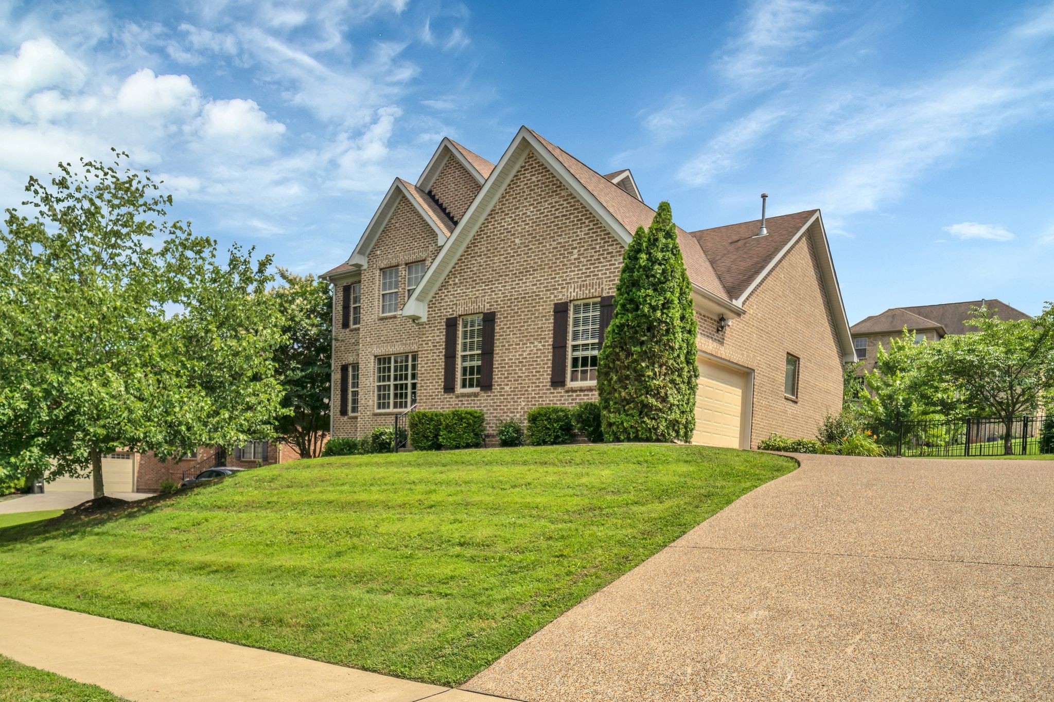 147 N Shadowhaven Way