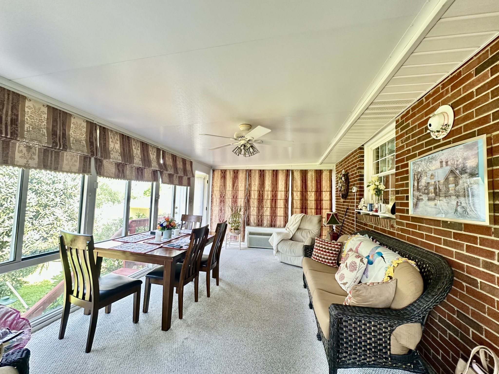 293 Bonnasprings Dr