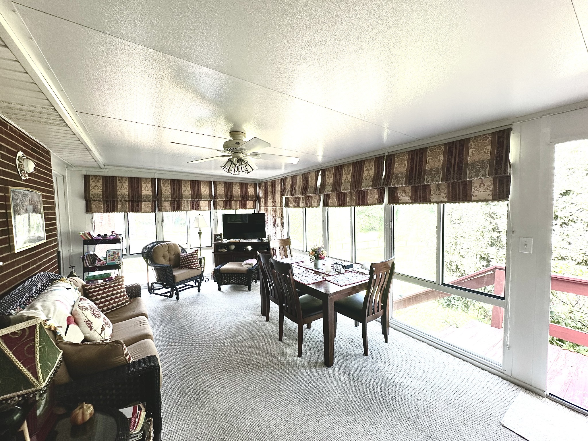 293 Bonnasprings Dr