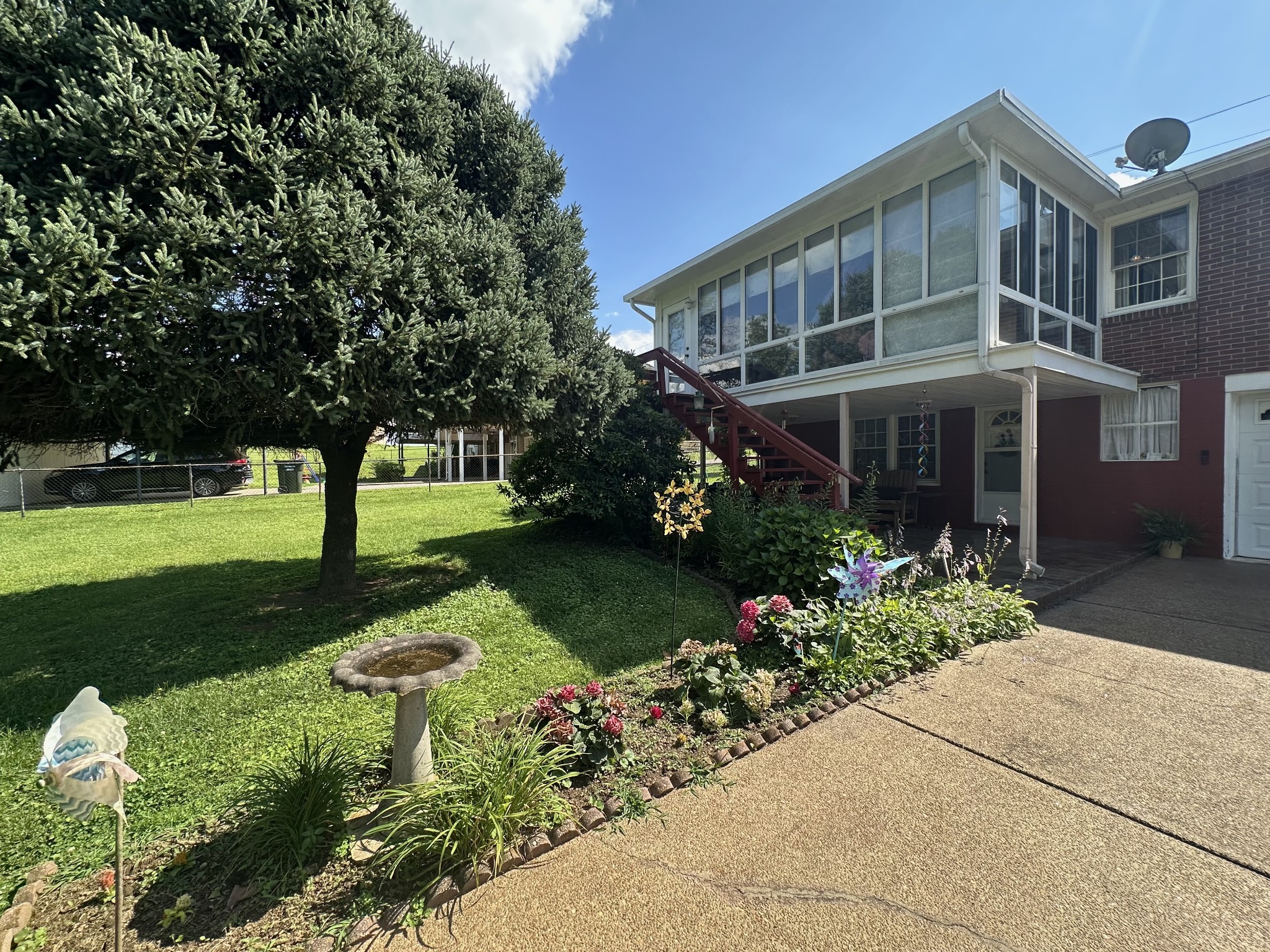 293 Bonnasprings Dr