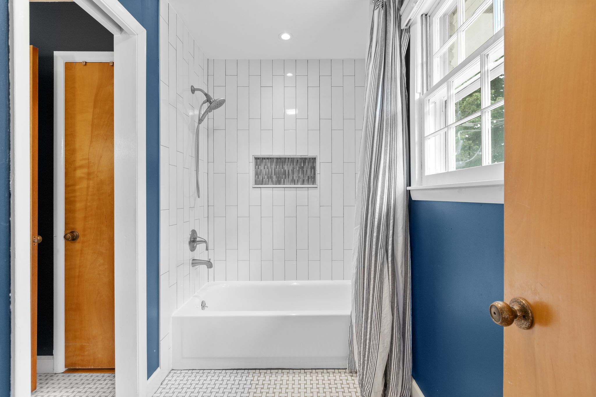 310 Forrest Valley Dr