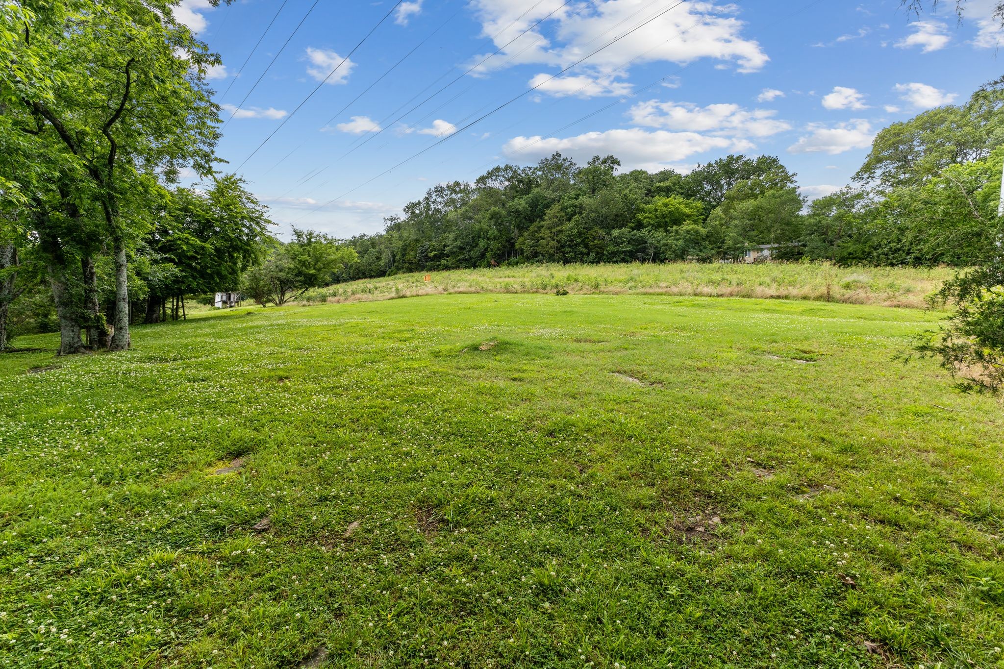 824 Forest Hills Dr