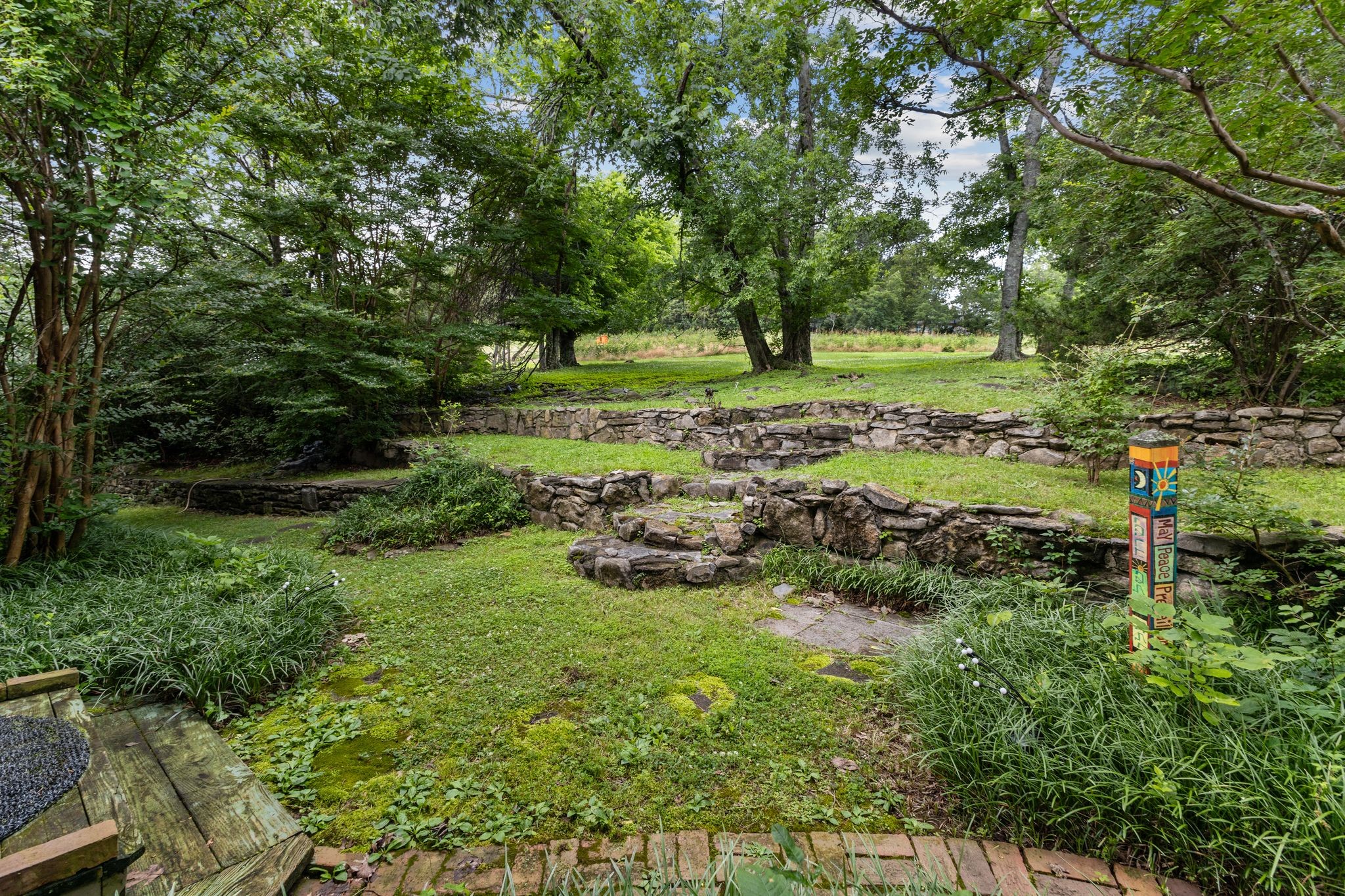 824 Forest Hills Dr