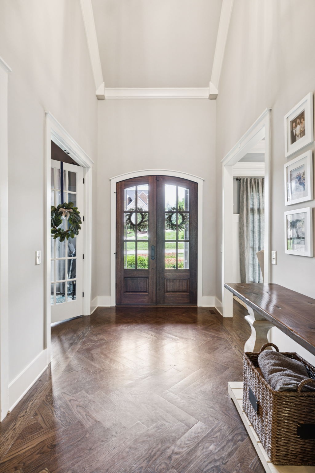 1738 Fontanella Dr