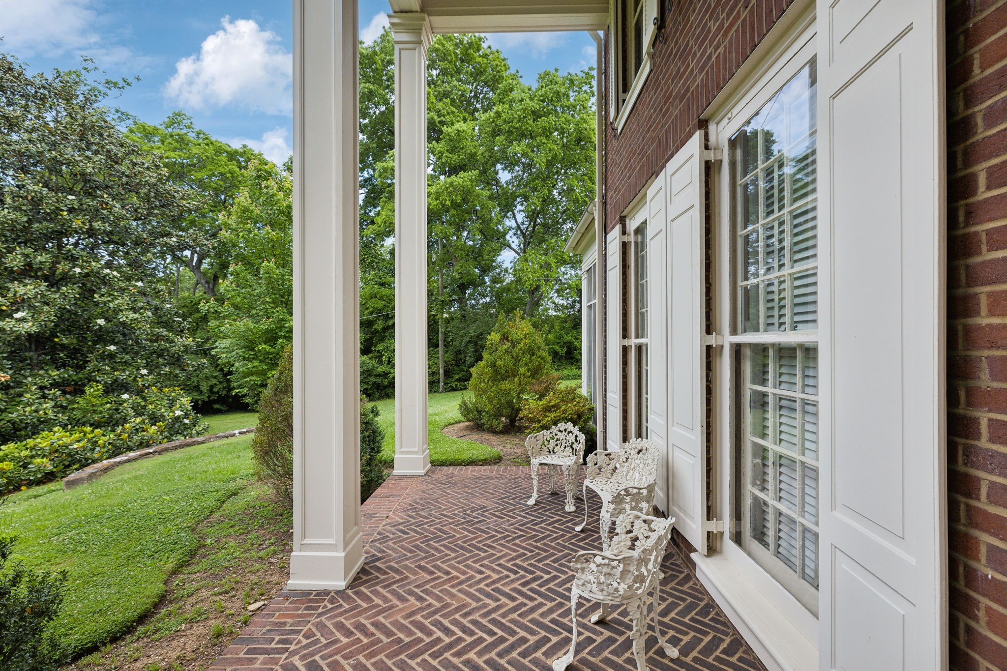 820 Overton Ln
