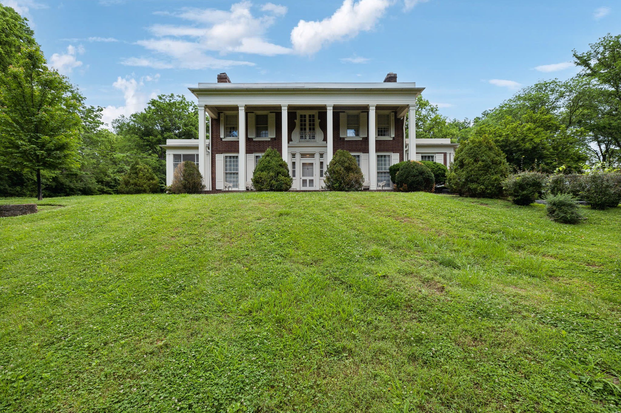 820 Overton Ln