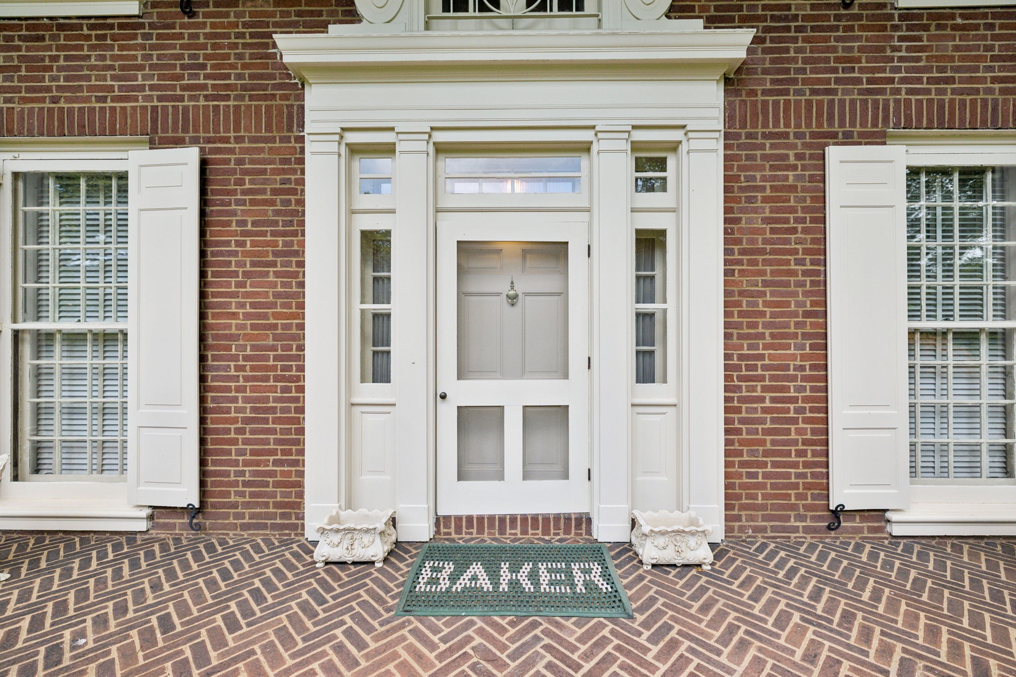 820 Overton Ln